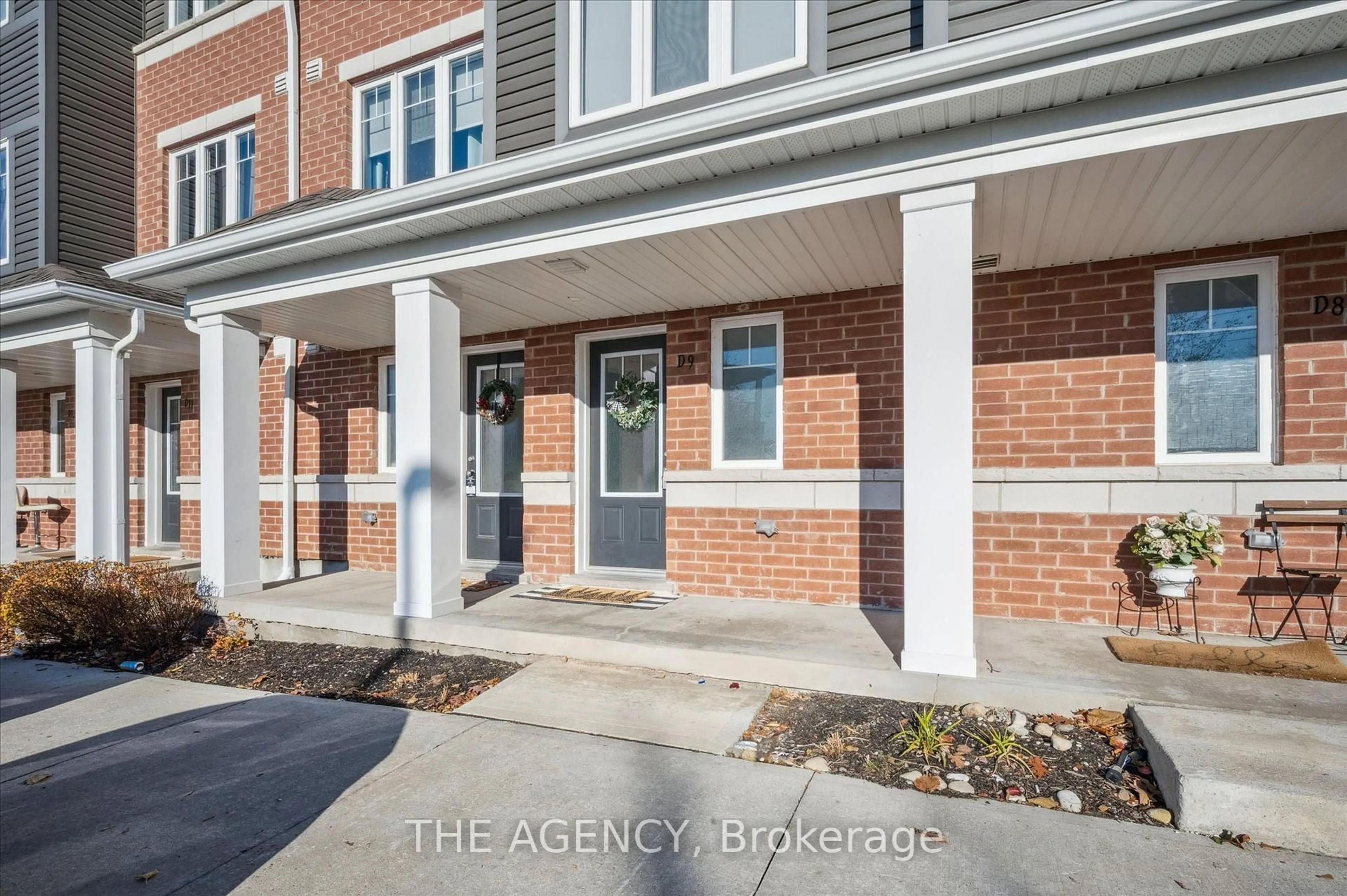 Indoor entryway for 24 Morrison Rd #D9, Kitchener Ontario N2A 2W7