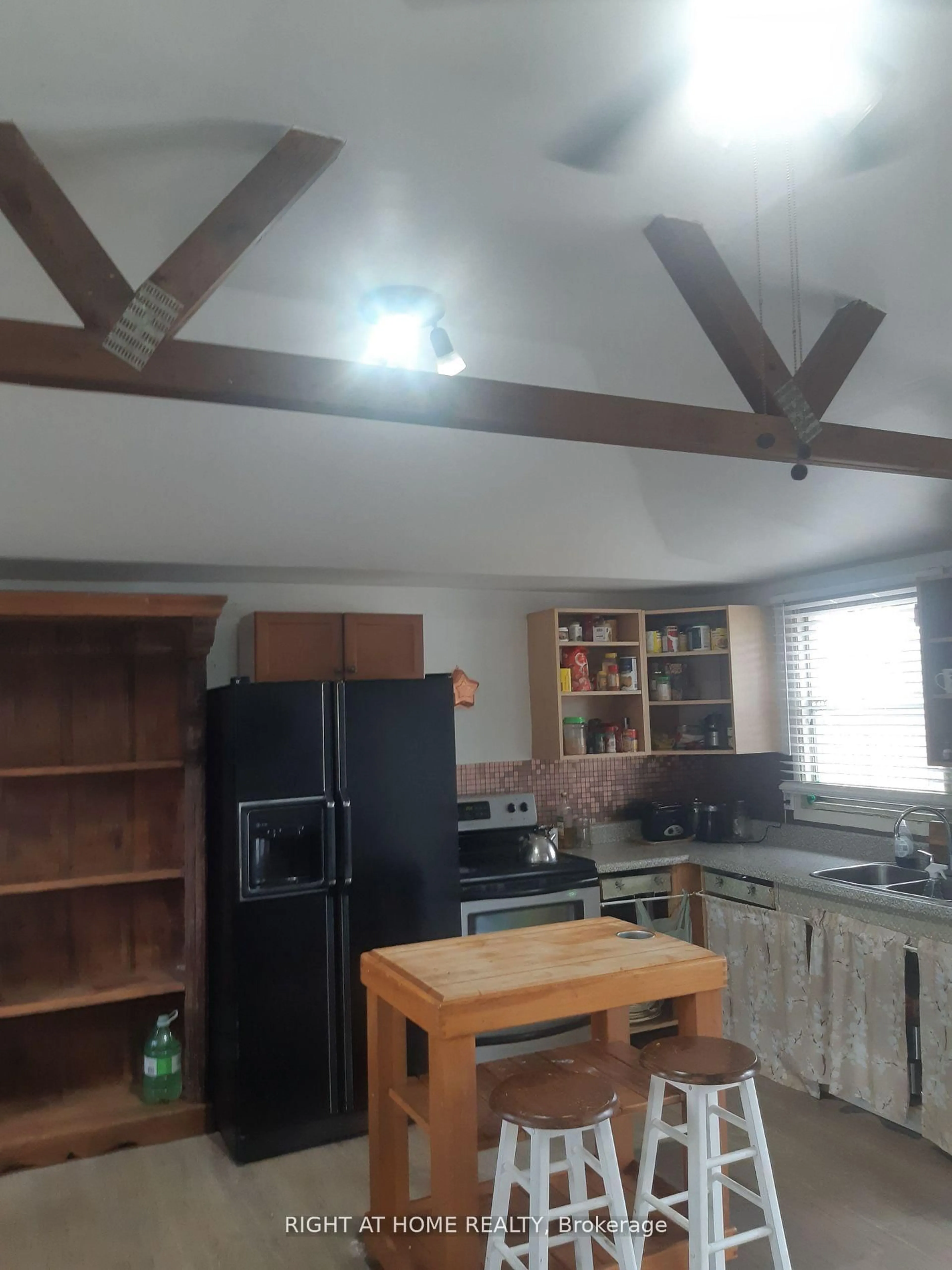 Unknown for 208 Mcguire Beach Rd, Kawartha Lakes Ontario K0M 2B0