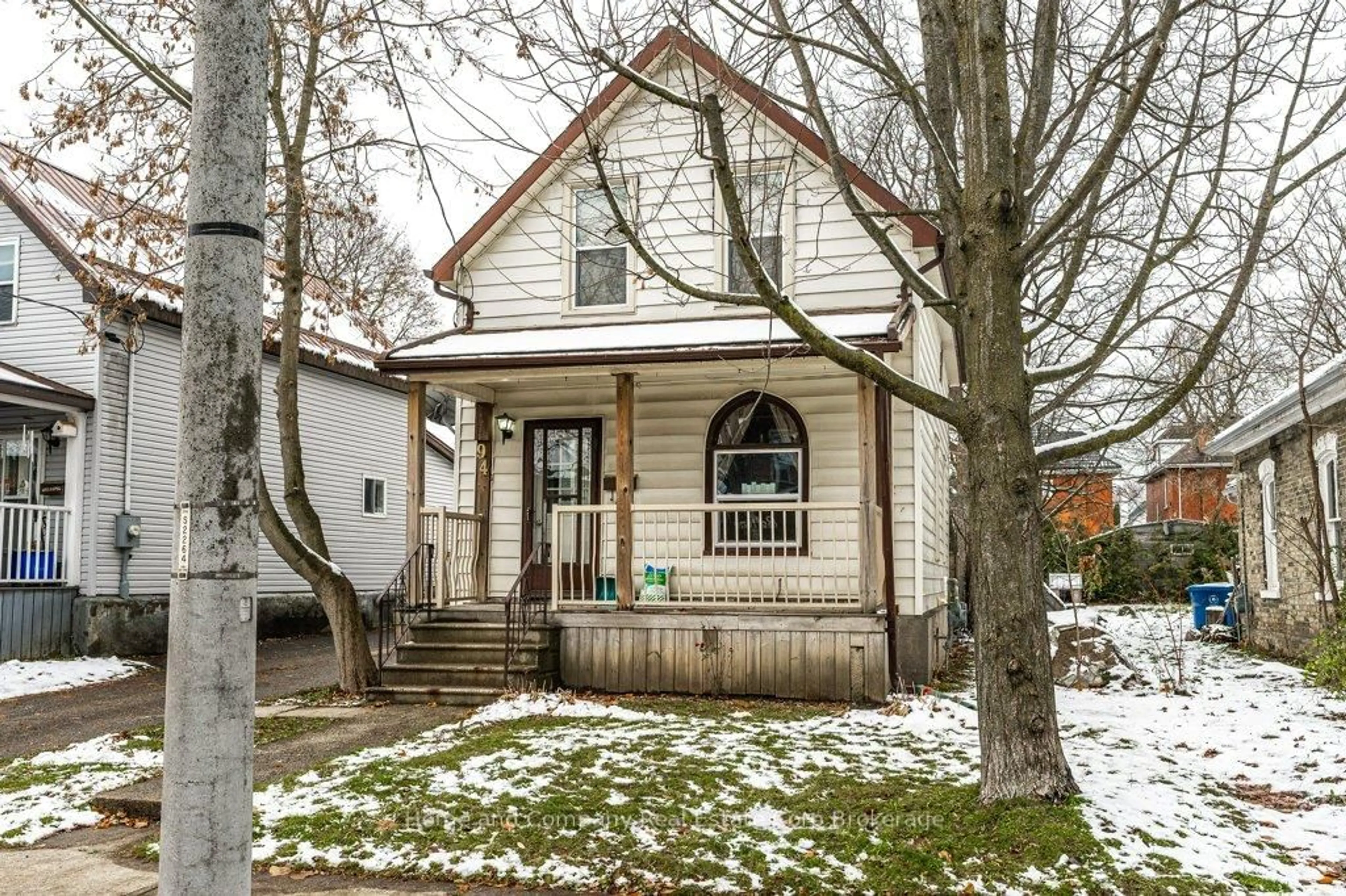 Home with vinyl exterior material, street for 94 Bay St, Stratford Ontario N5A 4K9