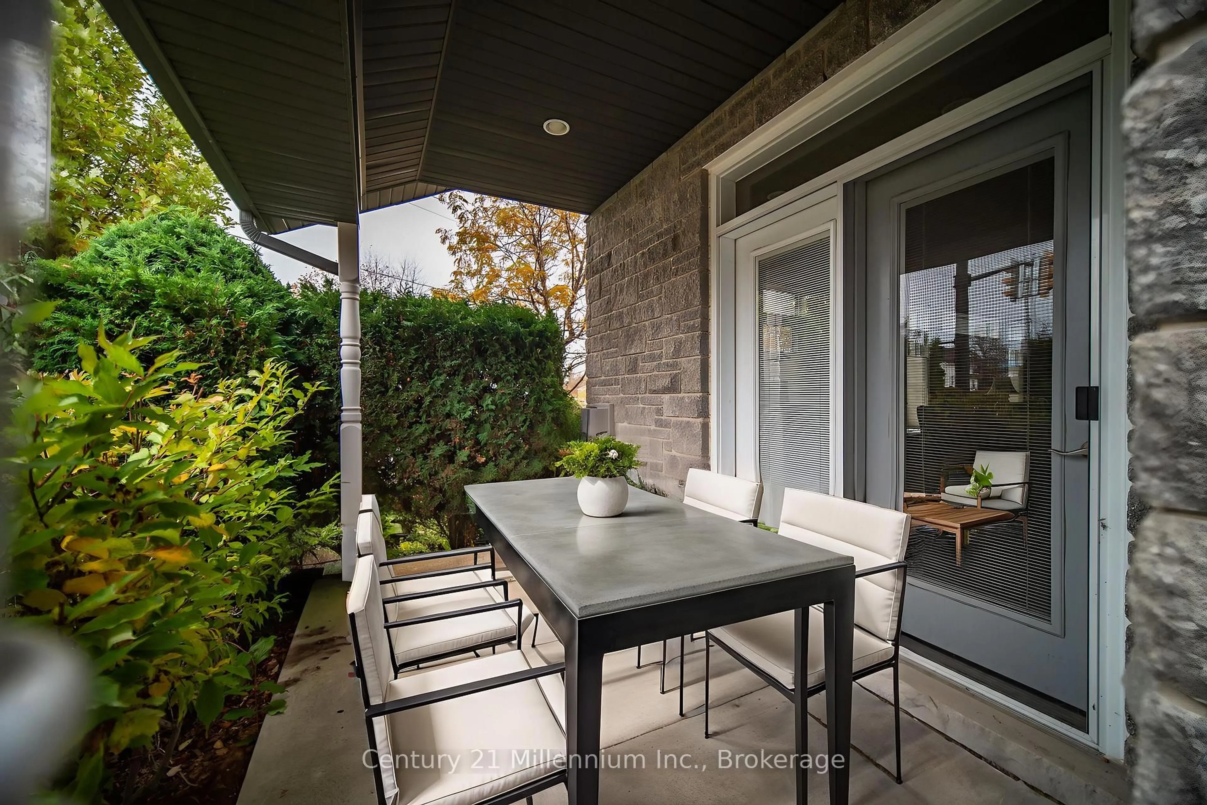 Patio, street for 190 Morpeth St #11, Saugeen Shores Ontario N0H 2L0