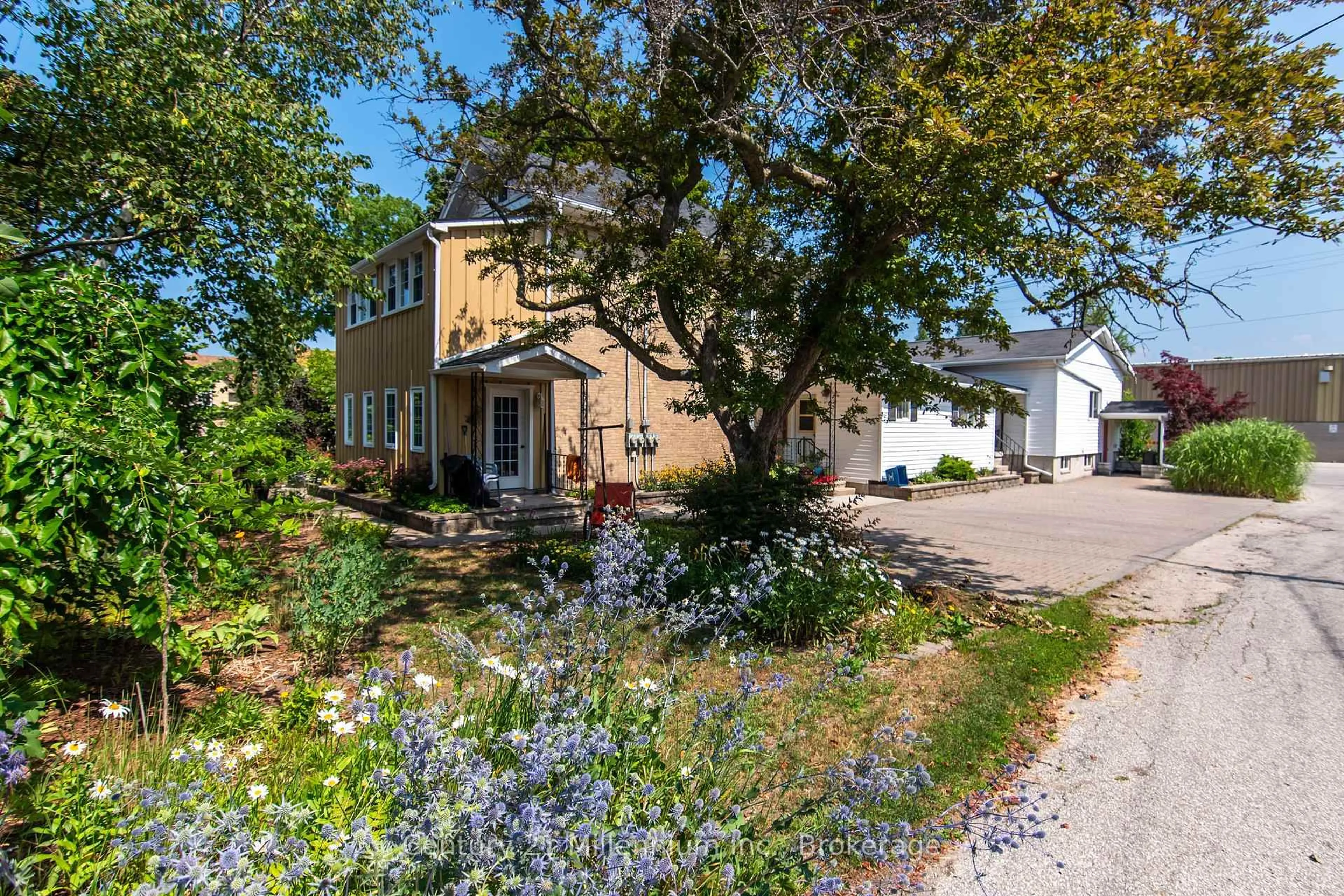 A pic from outside/outdoor area/front of a property/back of a property/a pic from drone, street for 228 Palmerston St, Saugeen Shores Ontario N0H 2L0