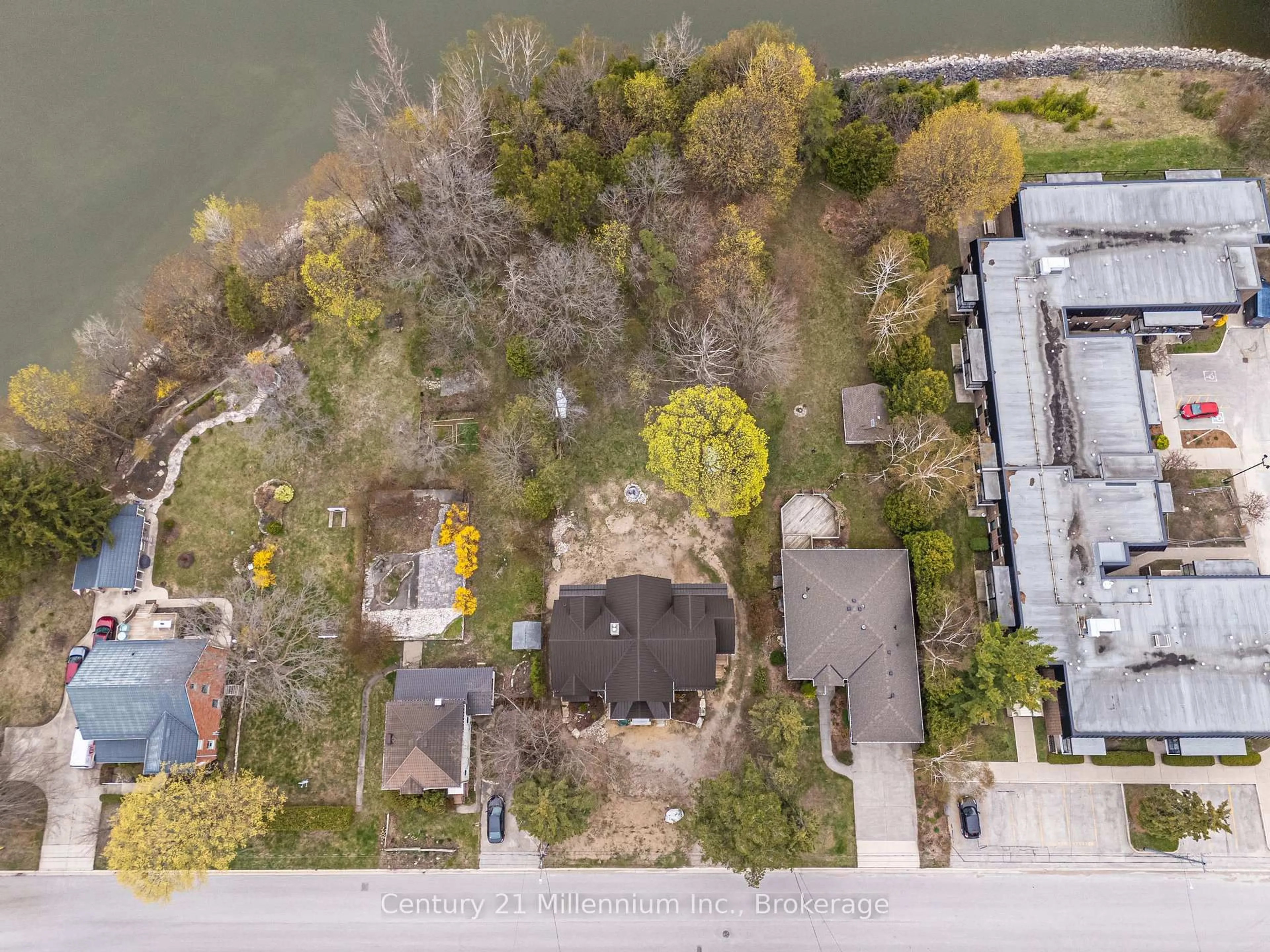A pic from outside/outdoor area/front of a property/back of a property/a pic from drone, water/lake/river/ocean view for 166 Clarendon St, Saugeen Shores Ontario N0H 2L0