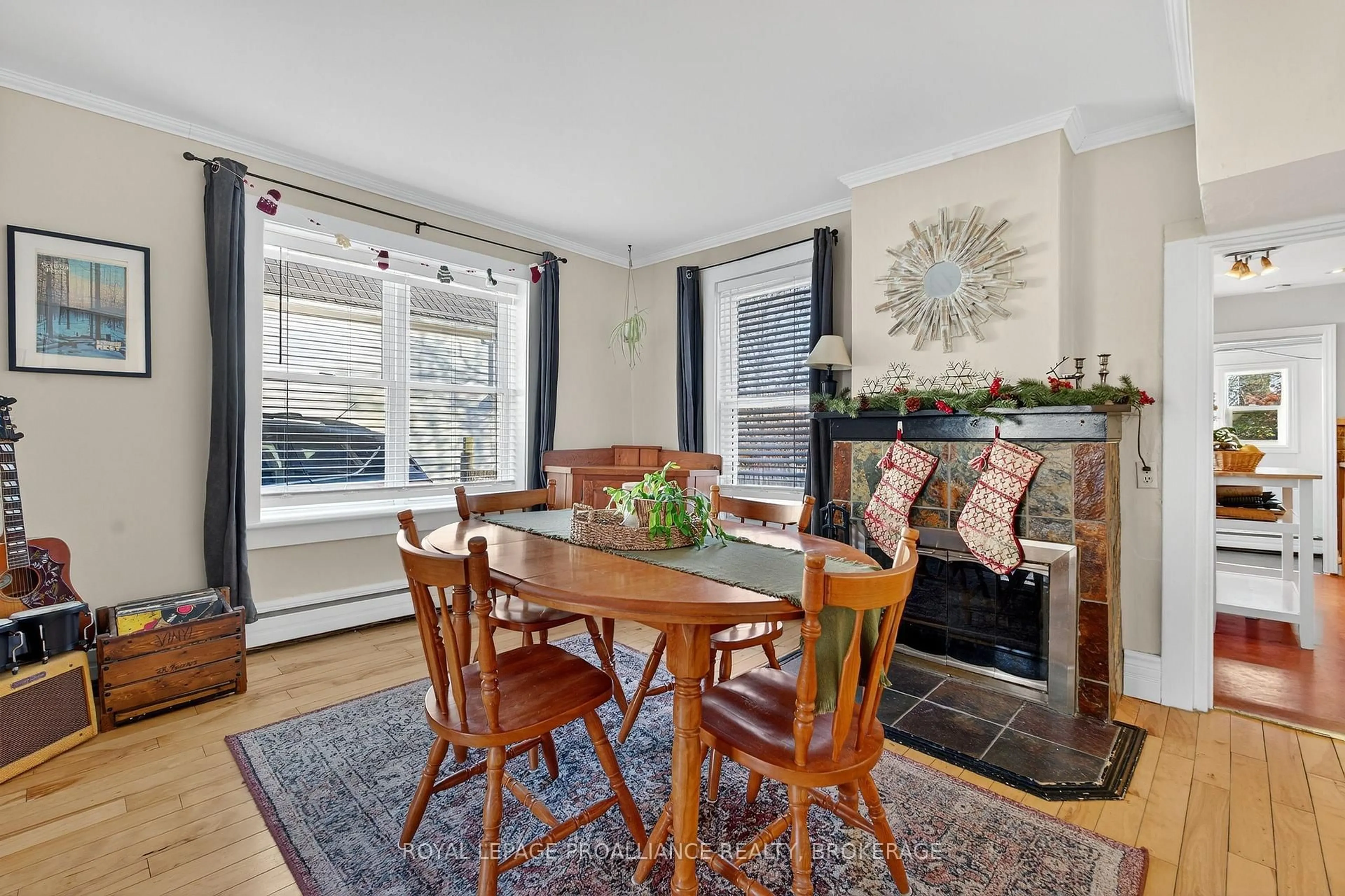 Dining room, unknown for 16 Pine St, Kingston Ontario K7K 1W1