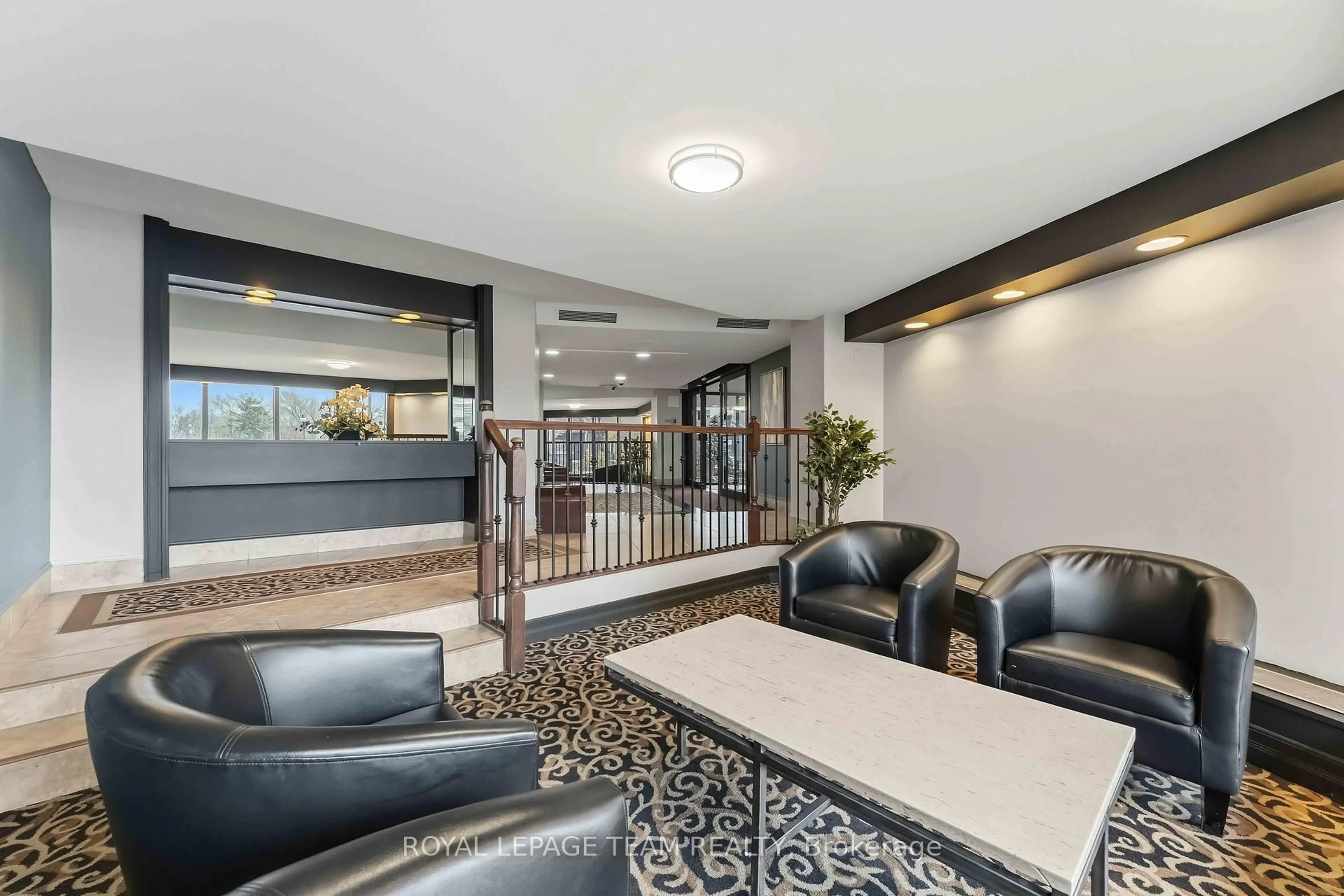 Lobby for 1081 Ambleside Dr #2106, Ottawa Ontario K2B 8C8