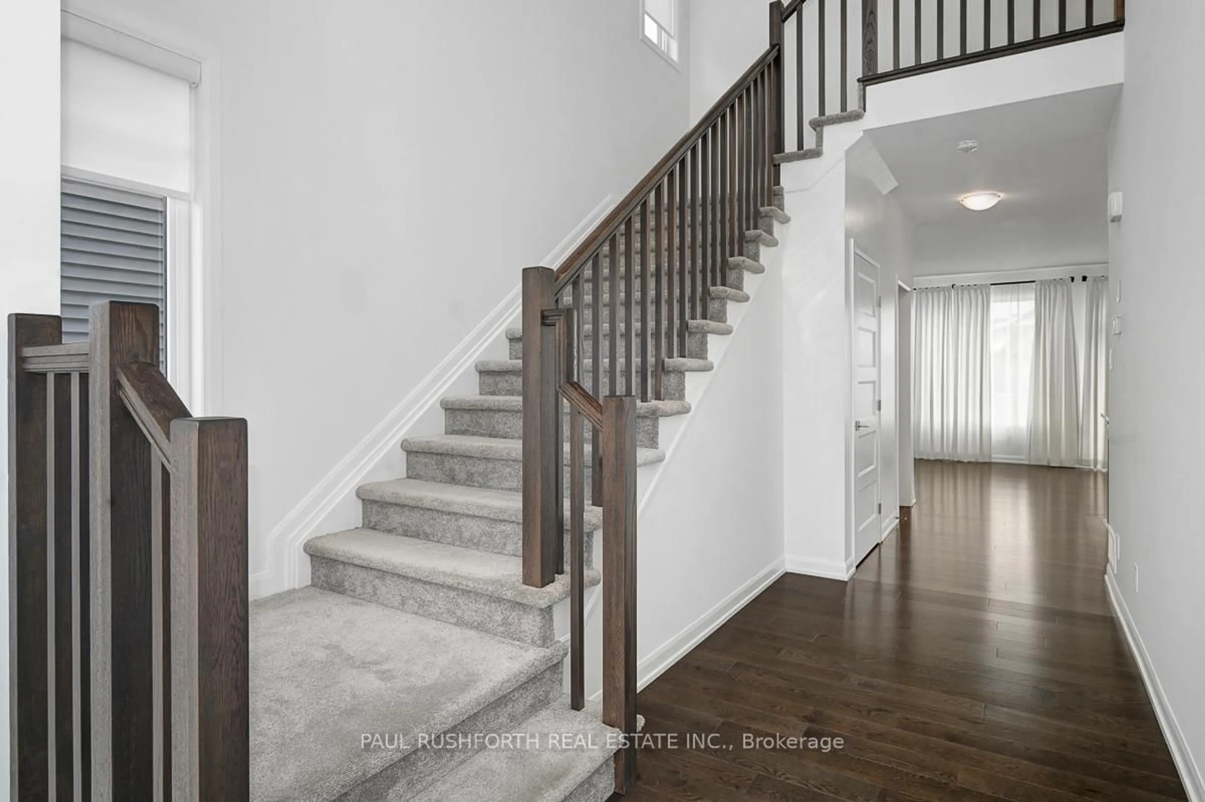 Stairs for 1157 Diamond St, Clarence-Rockland Ontario K4K 0M6