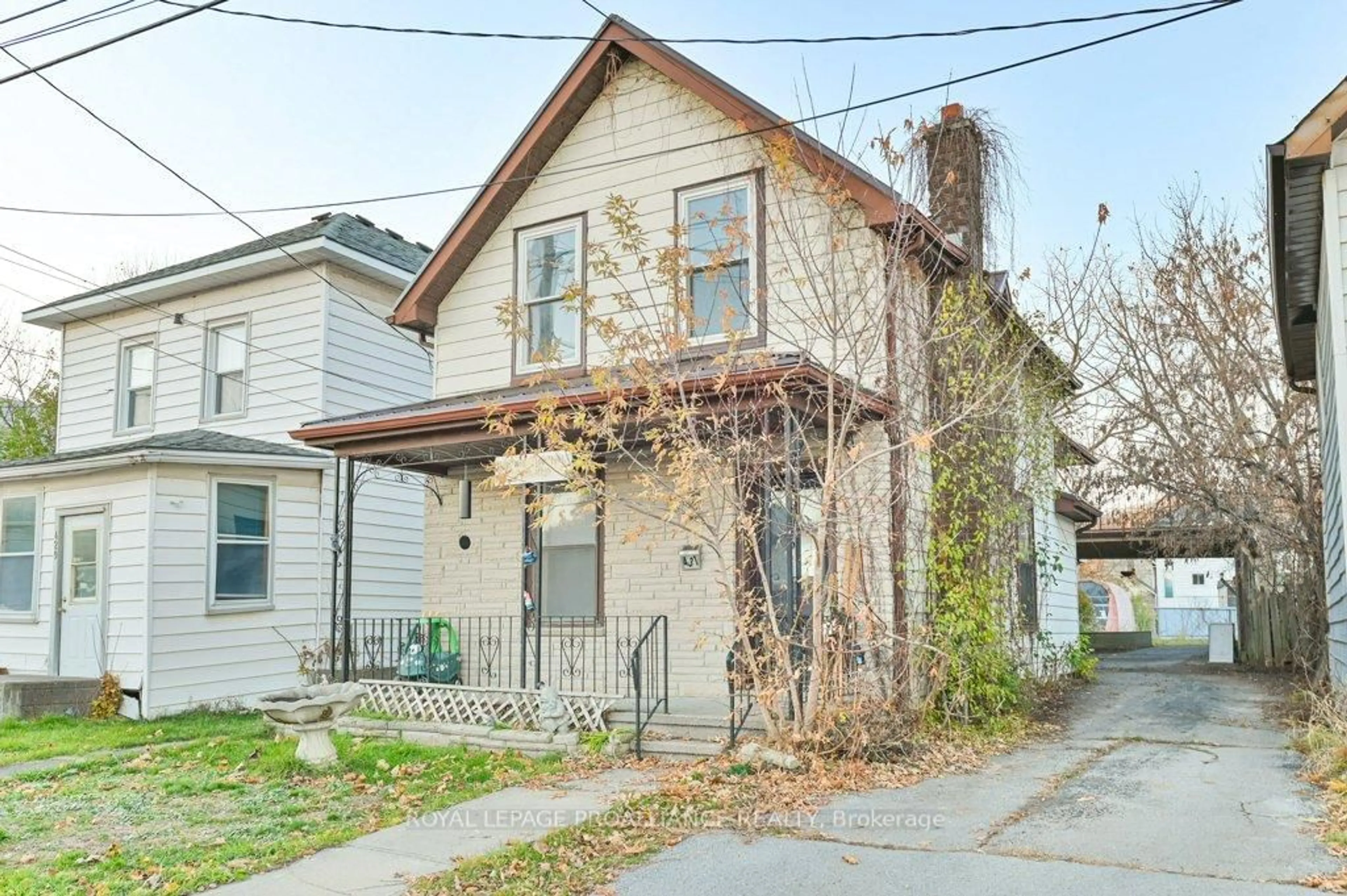 Home with brick exterior material, street for 431 Main St, Deseronto Ontario K0K 1X0