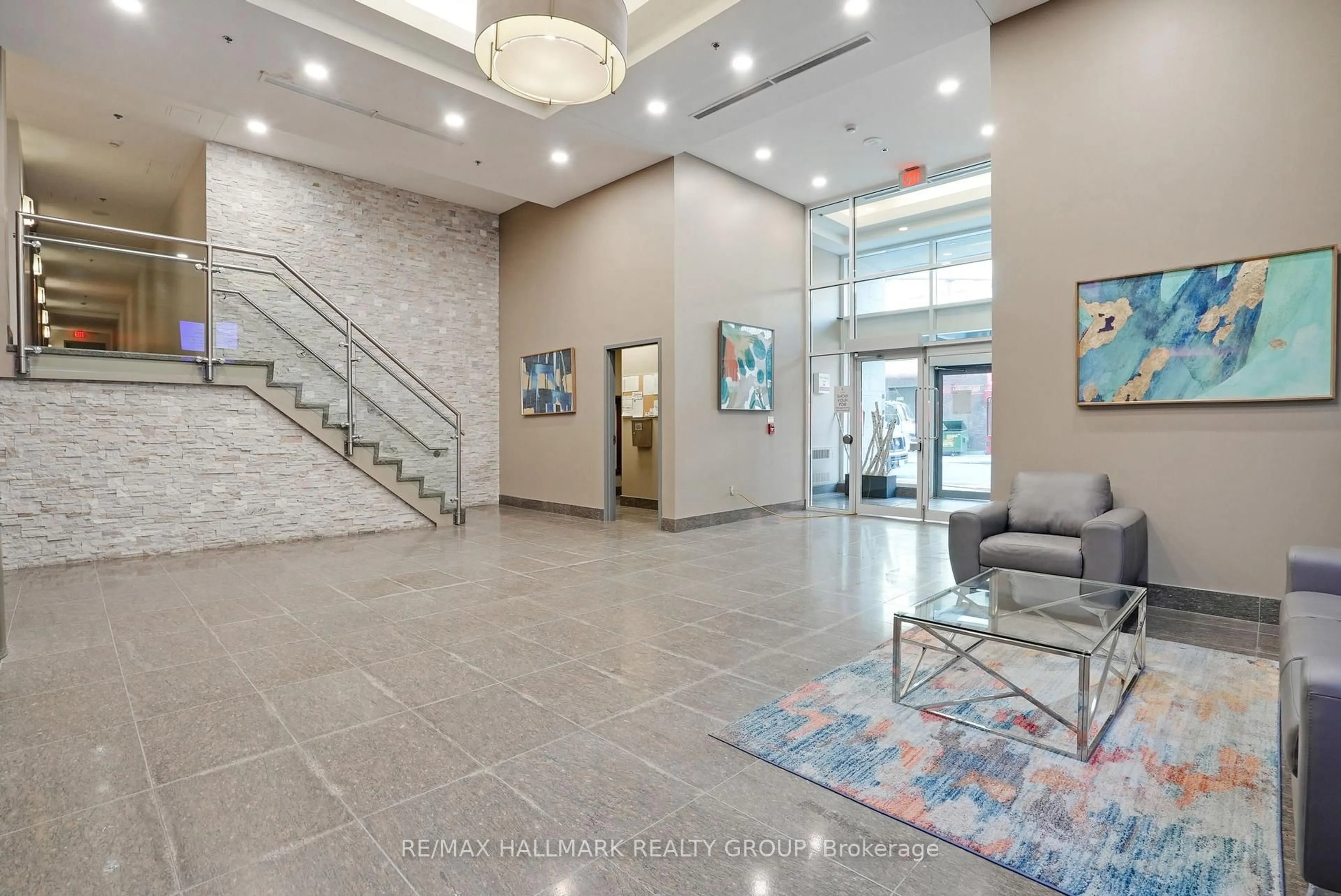 Lobby for 238 BESSERER St #406, Ottawa Ontario K1N 6B1