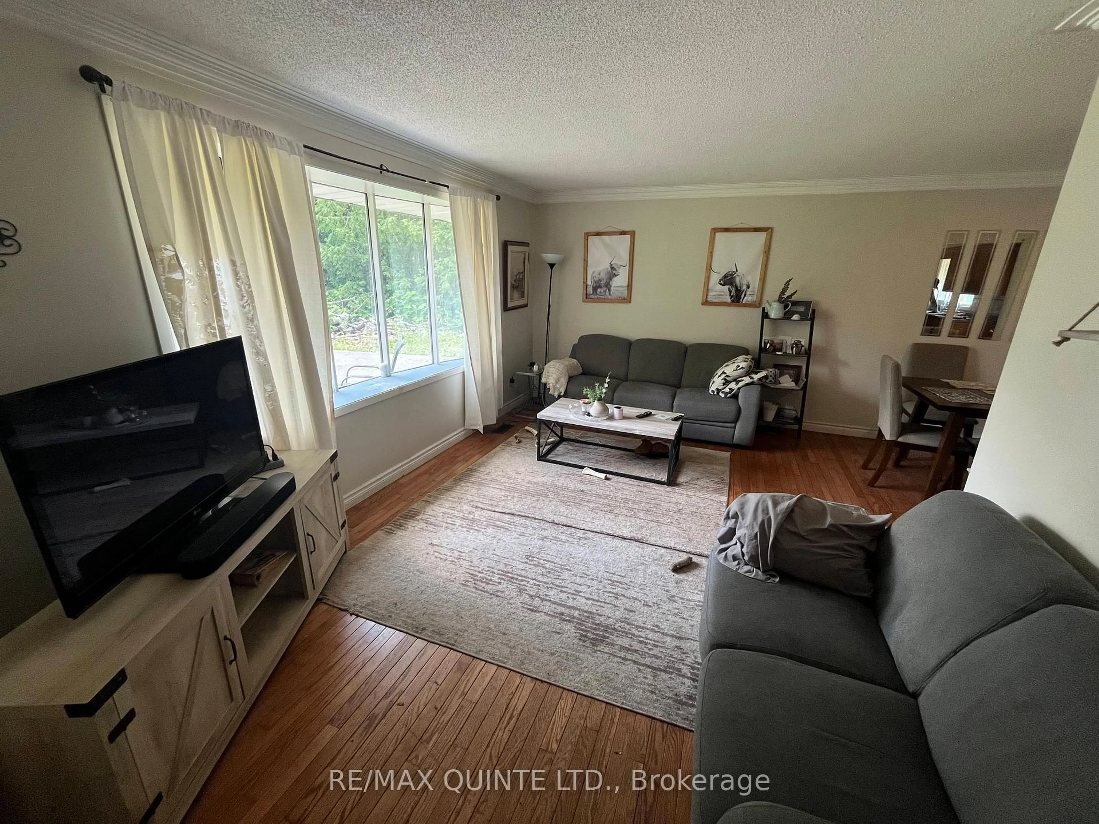 A pic of a room for 353 Carson Rd, Stirling Ontario K0K 3E0