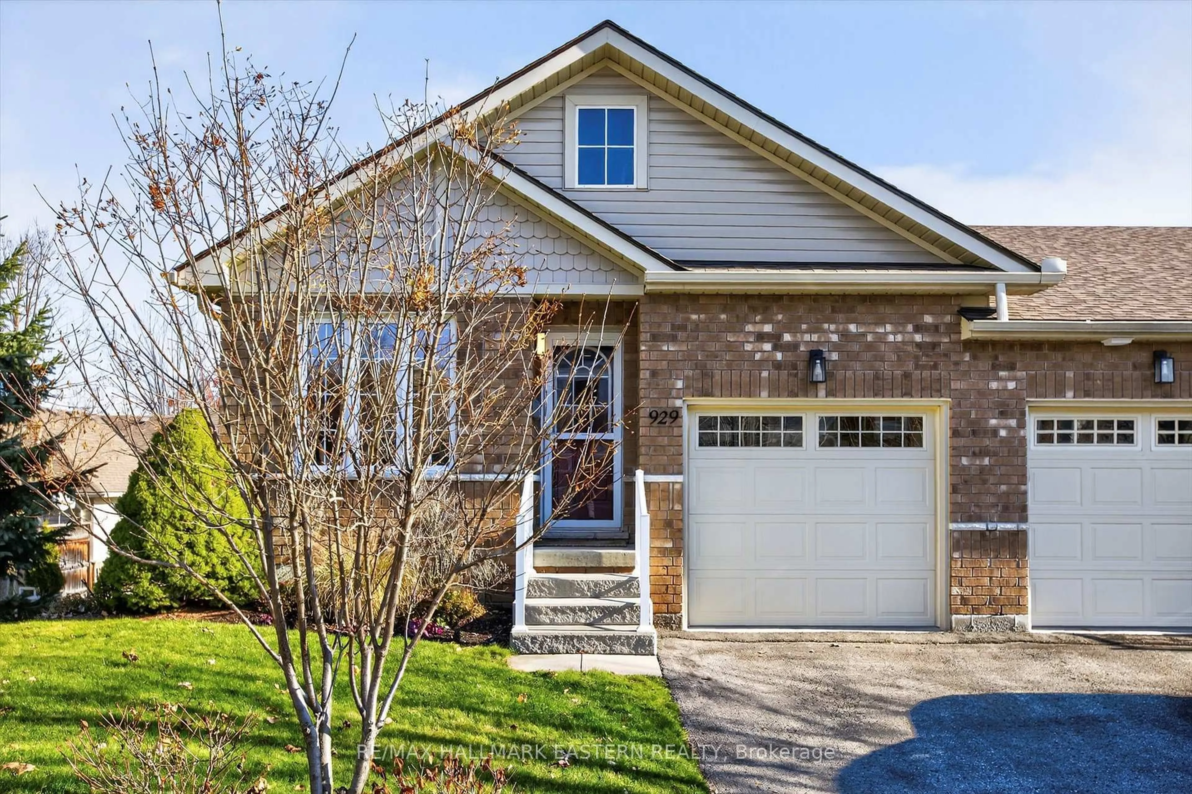 Home with brick exterior material, street for 929 Wentworth St ##1, Peterborough Ontario K9J 8R7