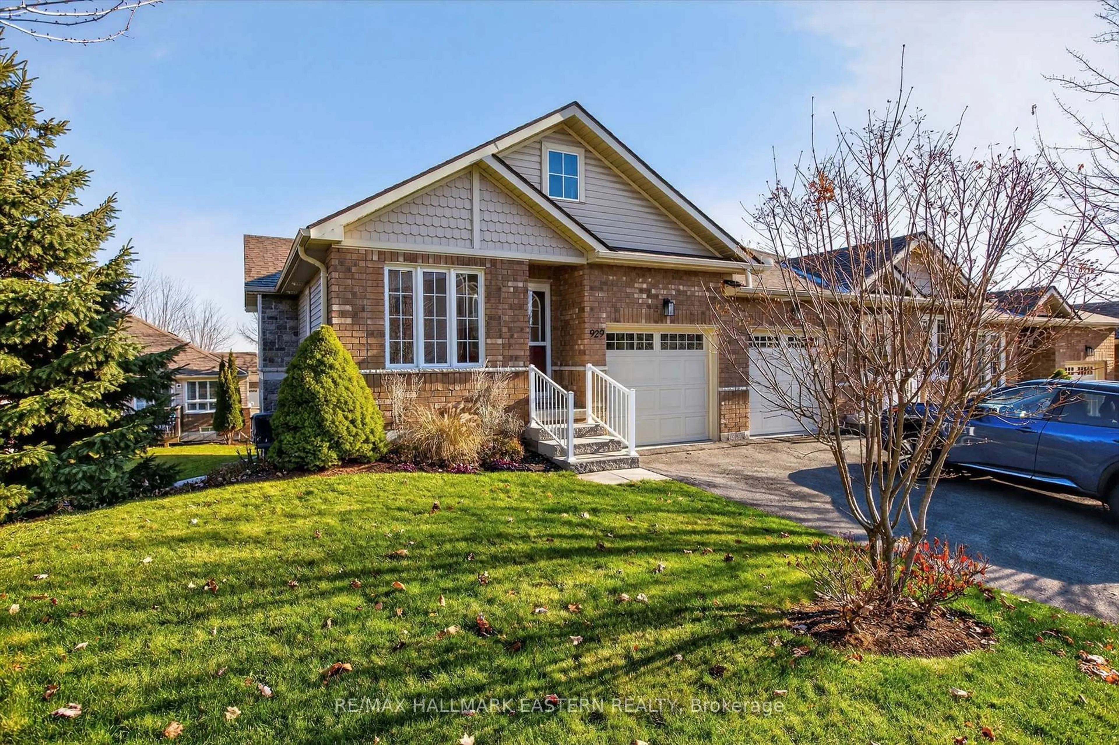 Home with brick exterior material, street for 929 Wentworth St ##1, Peterborough Ontario K9J 8R7