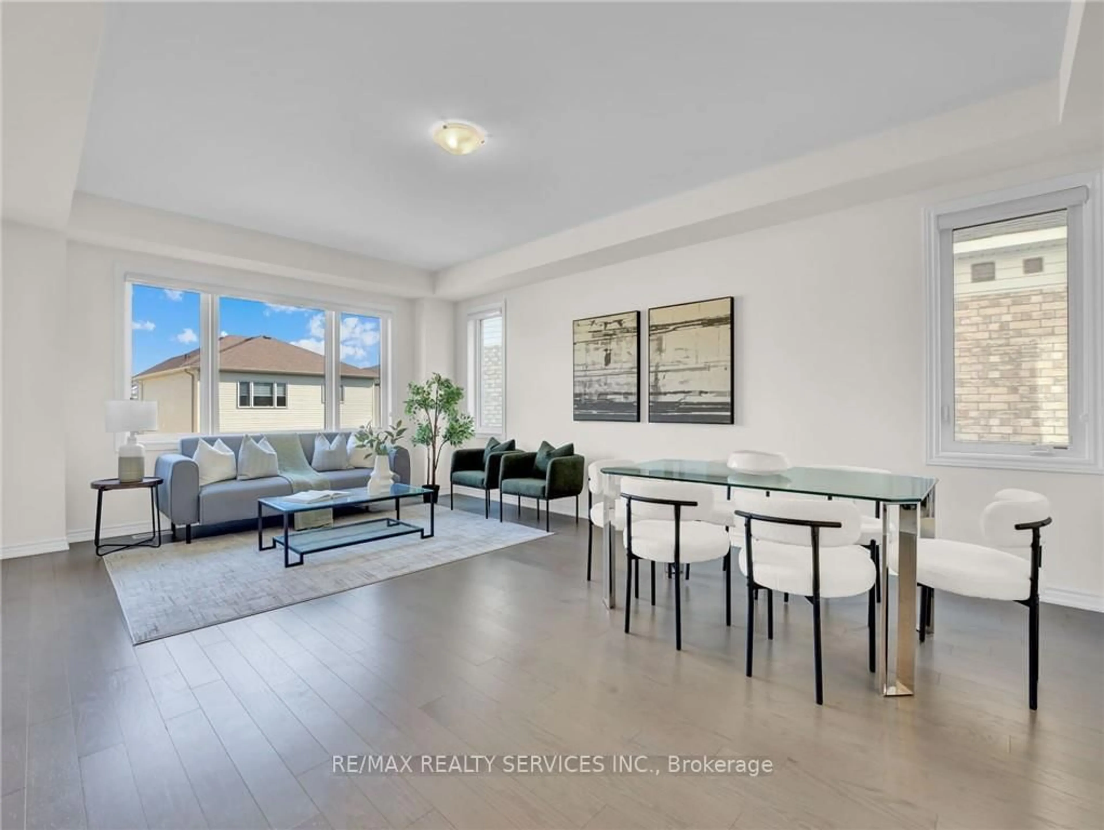 Living room with furniture, unknown for 28 Ford St, Brant Ontario N0E 1N0