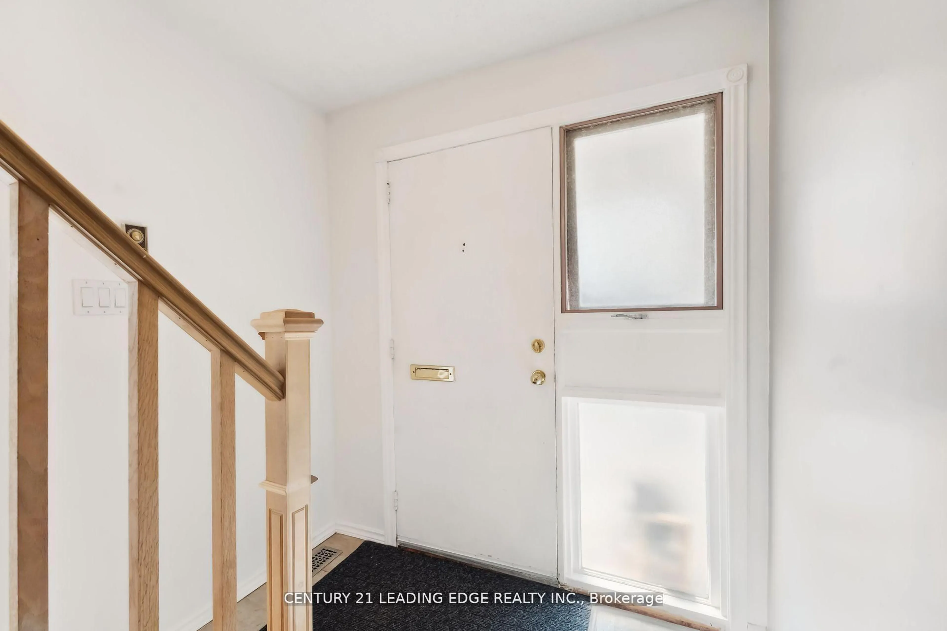 Indoor entryway for 3691 Albion Rd #64, Ottawa Ontario K1T 1P2