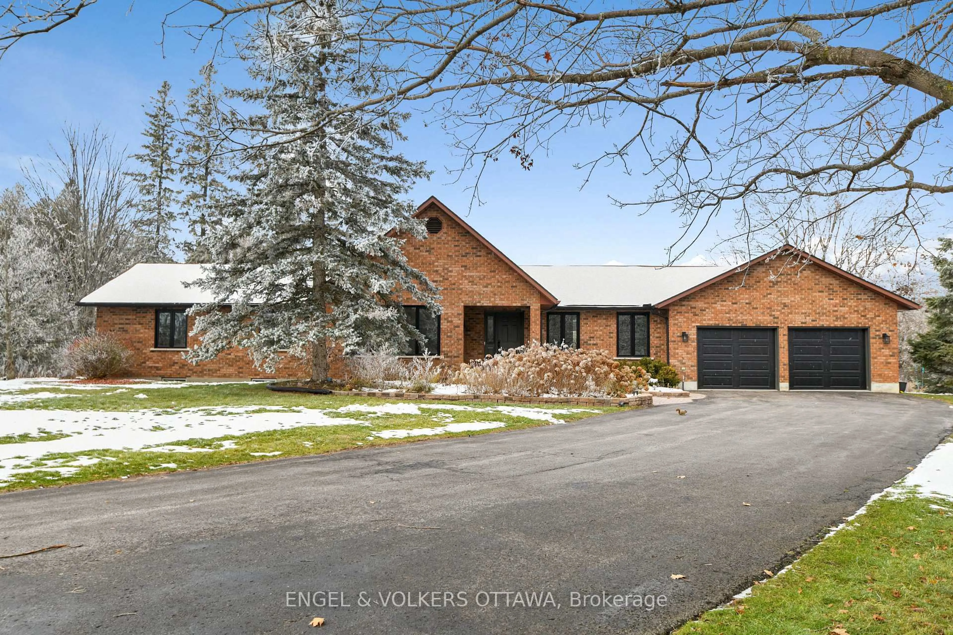 Unknown for 102 Delaney Dr, Carp Ontario K0A 1L0