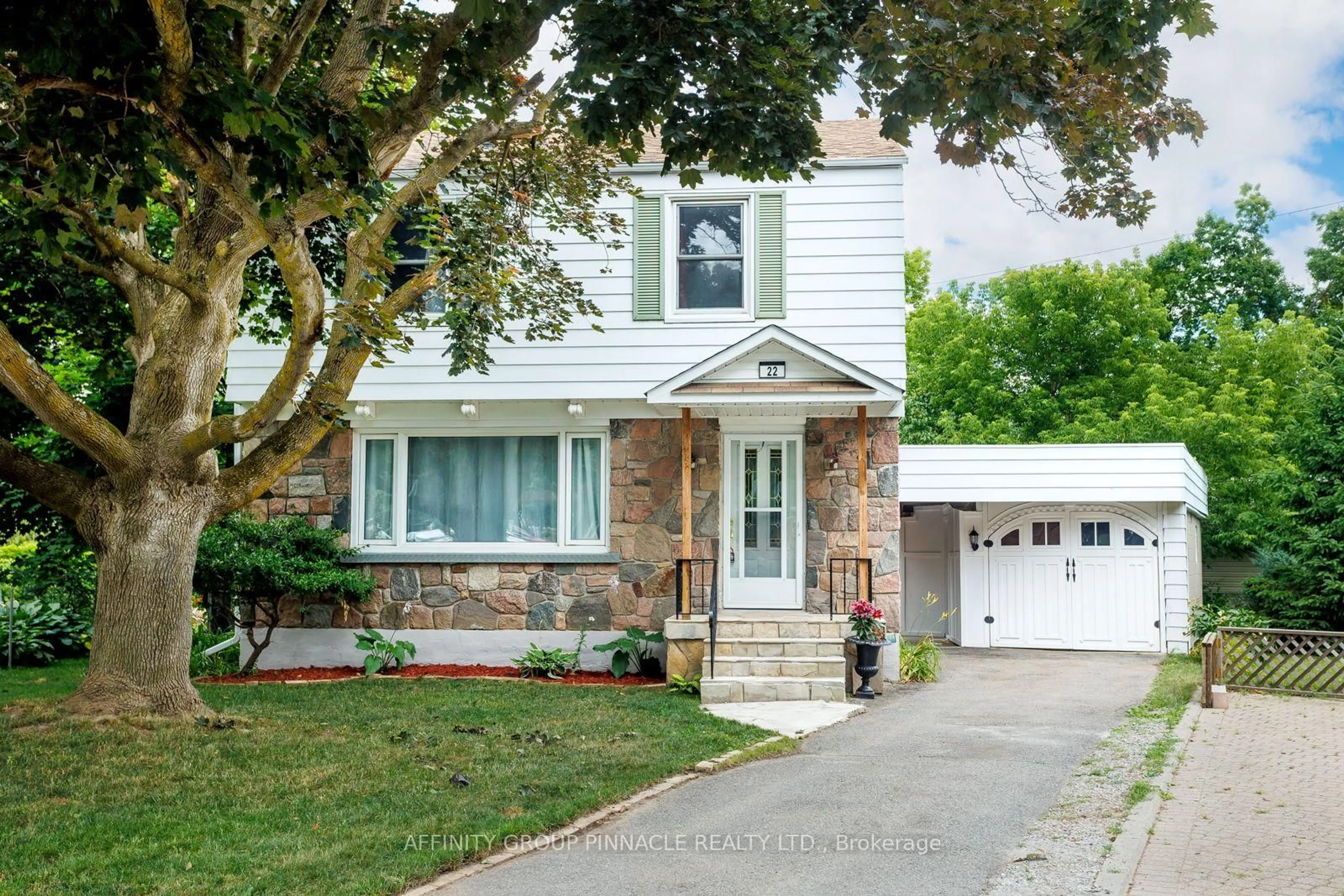 Home with vinyl exterior material, street for 22 Sunset Crt, Kawartha Lakes Ontario K9V 2S1