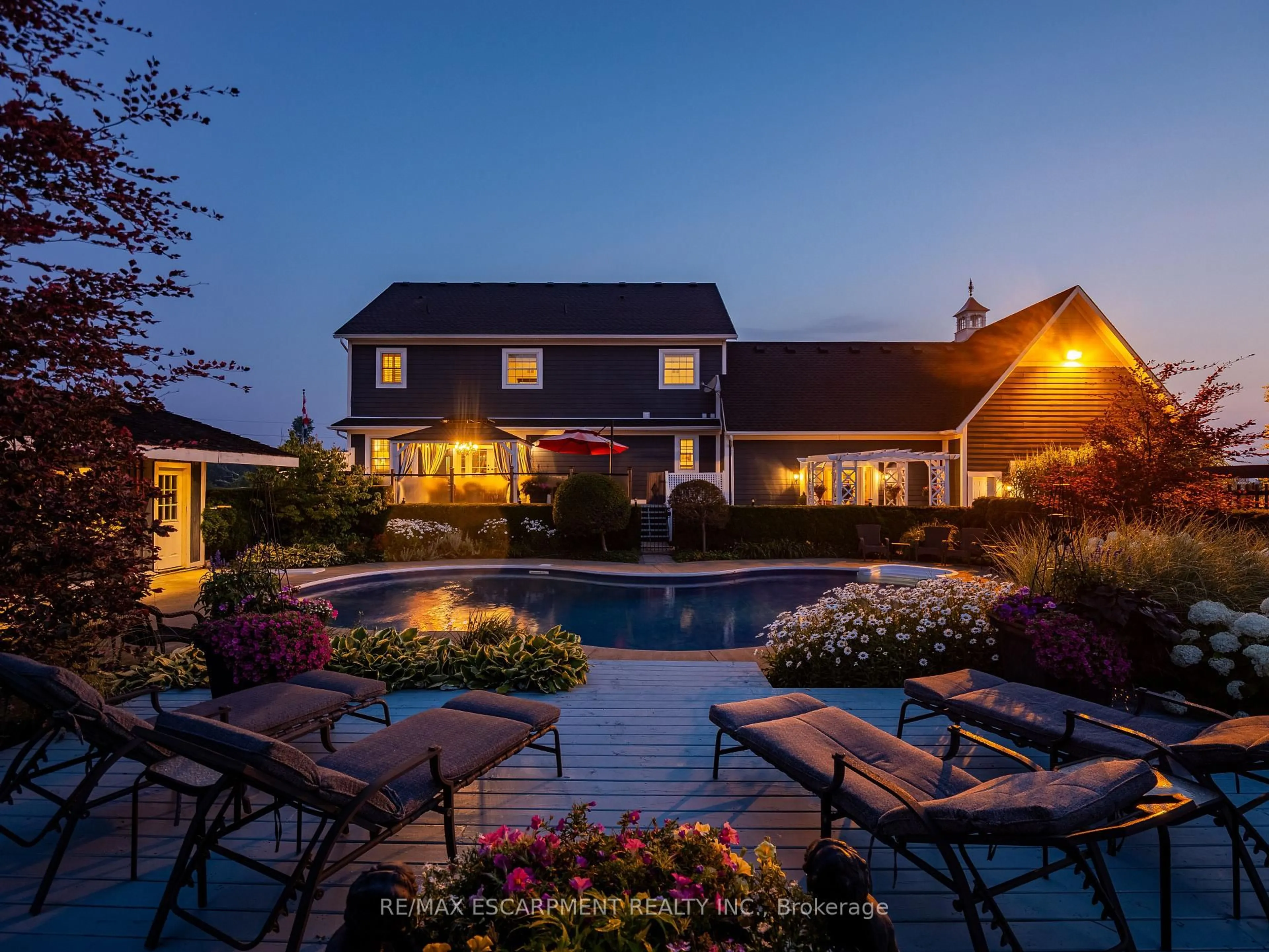 Patio, water/lake/river/ocean view for 7804 Schisler Rd, Niagara Falls Ontario L3B 5N4