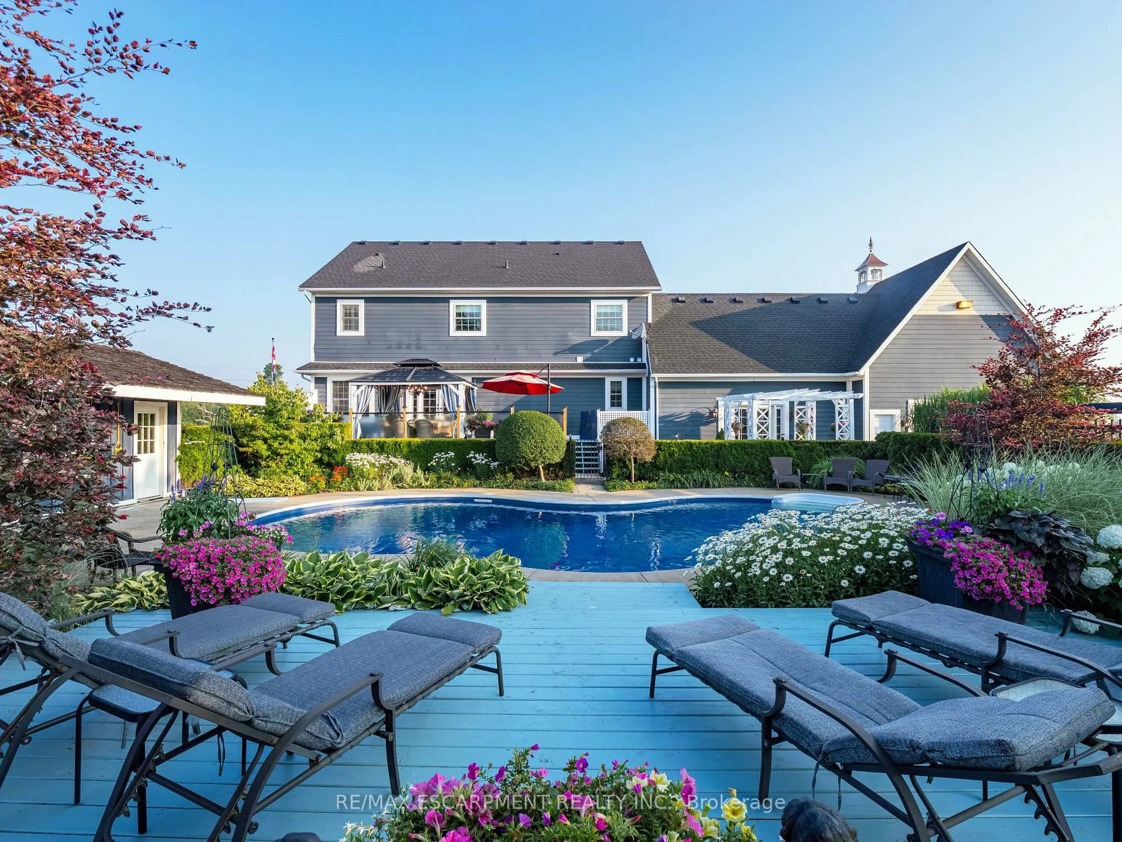 Patio, water/lake/river/ocean view for 7804 Schisler Rd, Niagara Falls Ontario L3B 5N4