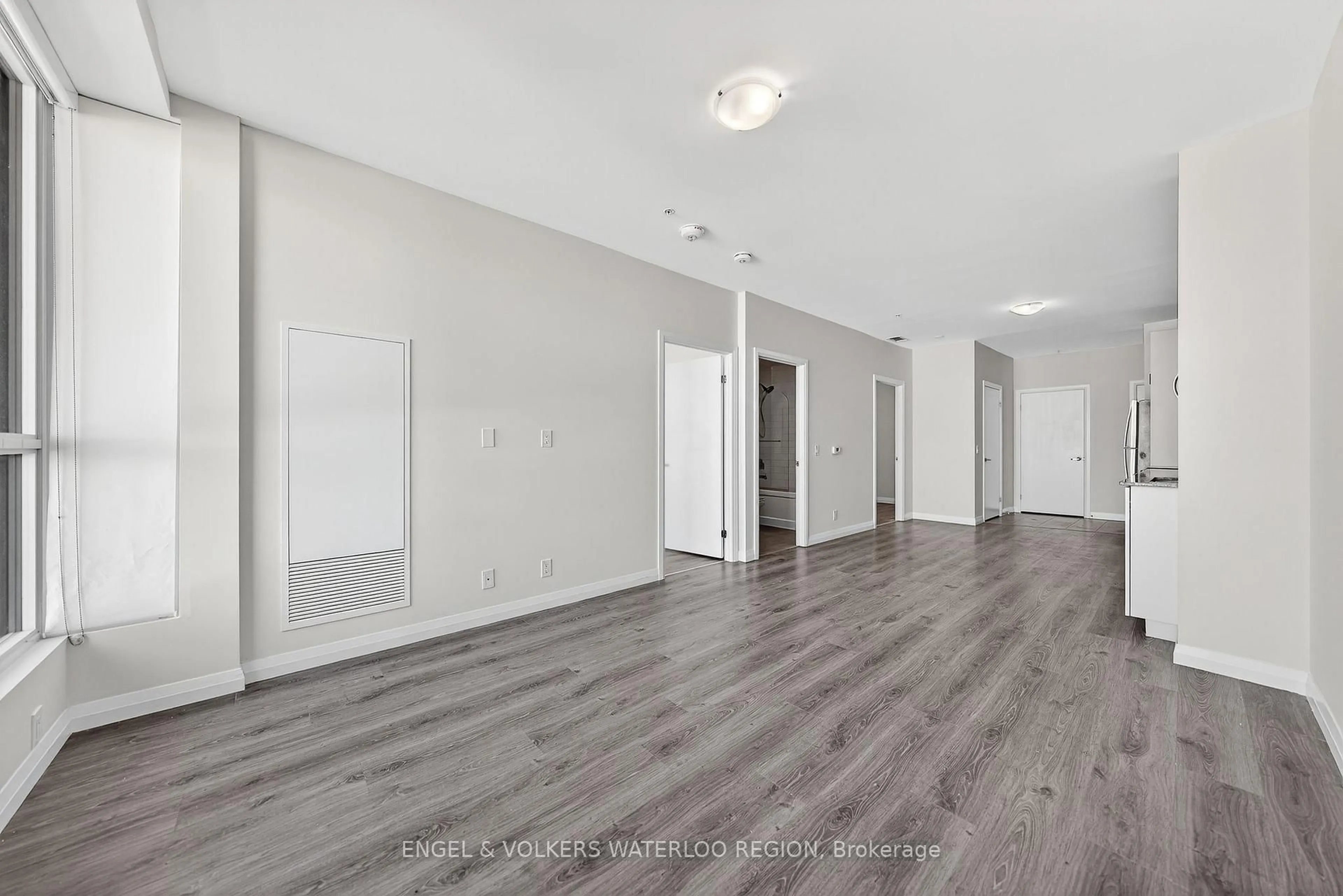 A pic of a room for 104 Garment St #902, Kitchener Ontario N2G 0C8