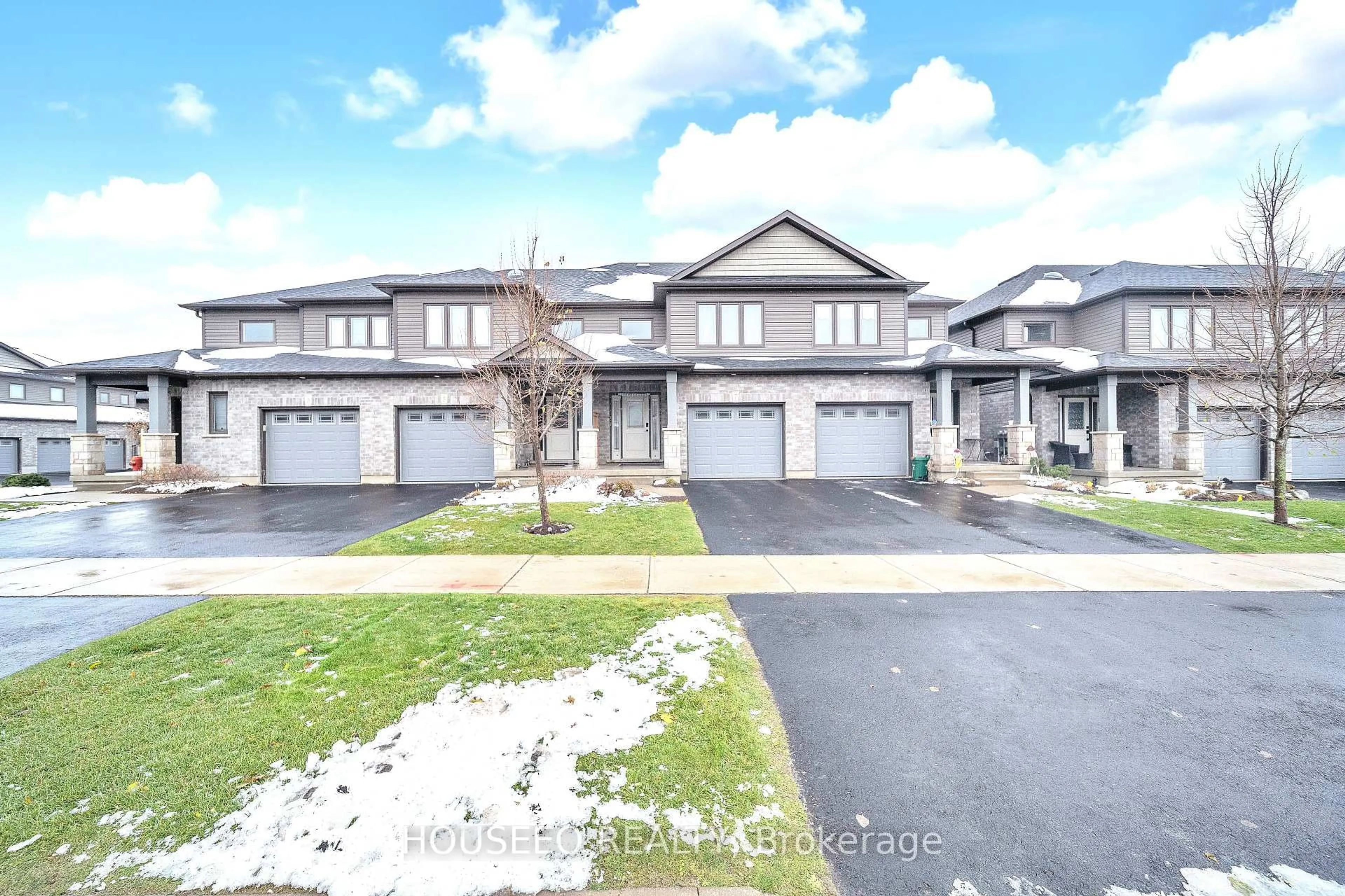 A pic from outside/outdoor area/front of a property/back of a property/a pic from drone, street for 7 Taylor Dr #34, East Luther Grand Valley Ontario L9W 7P1