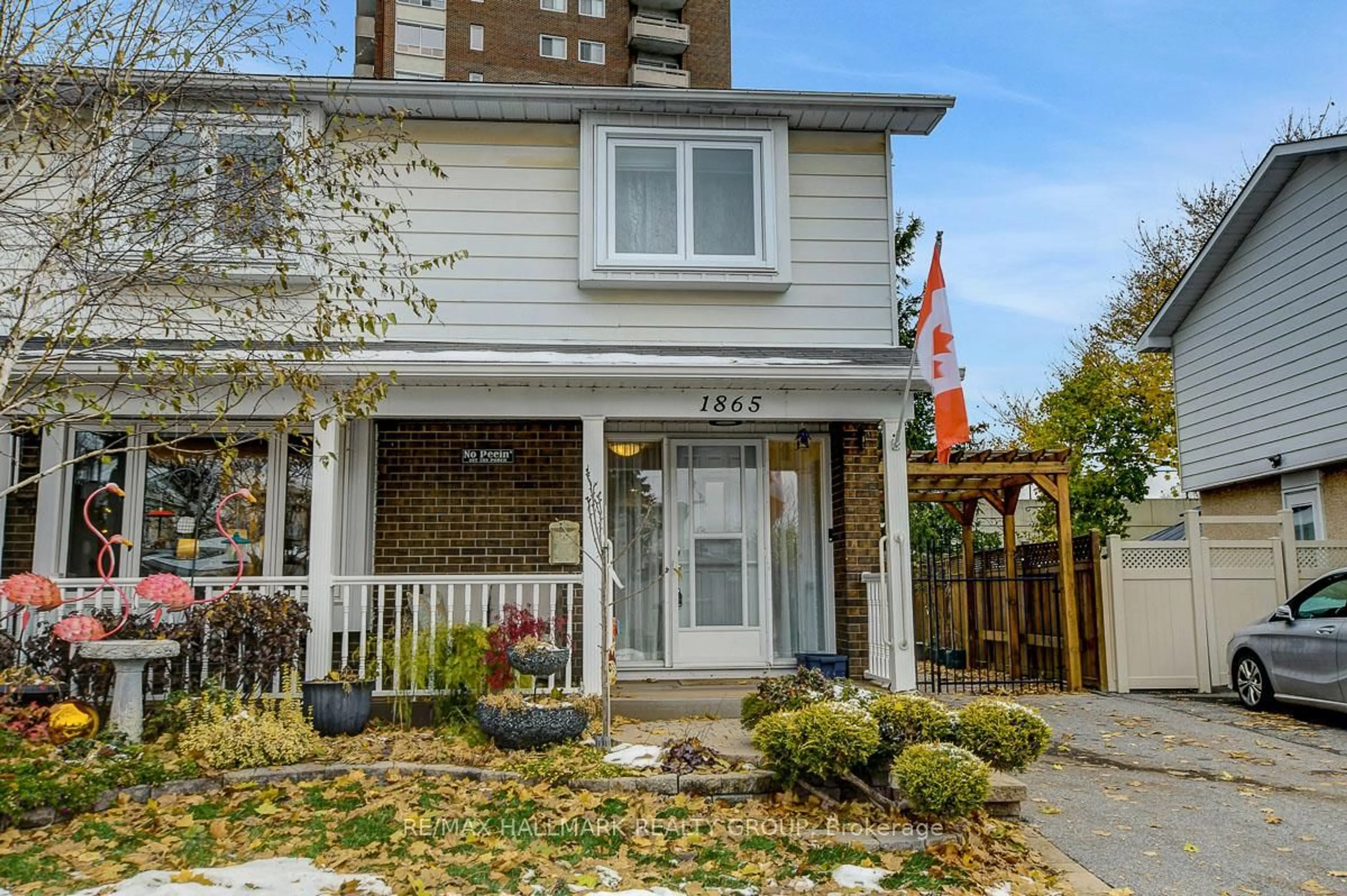 Unknown for 1865 Elmridge Dr, Ottawa Ontario K1J 8G7