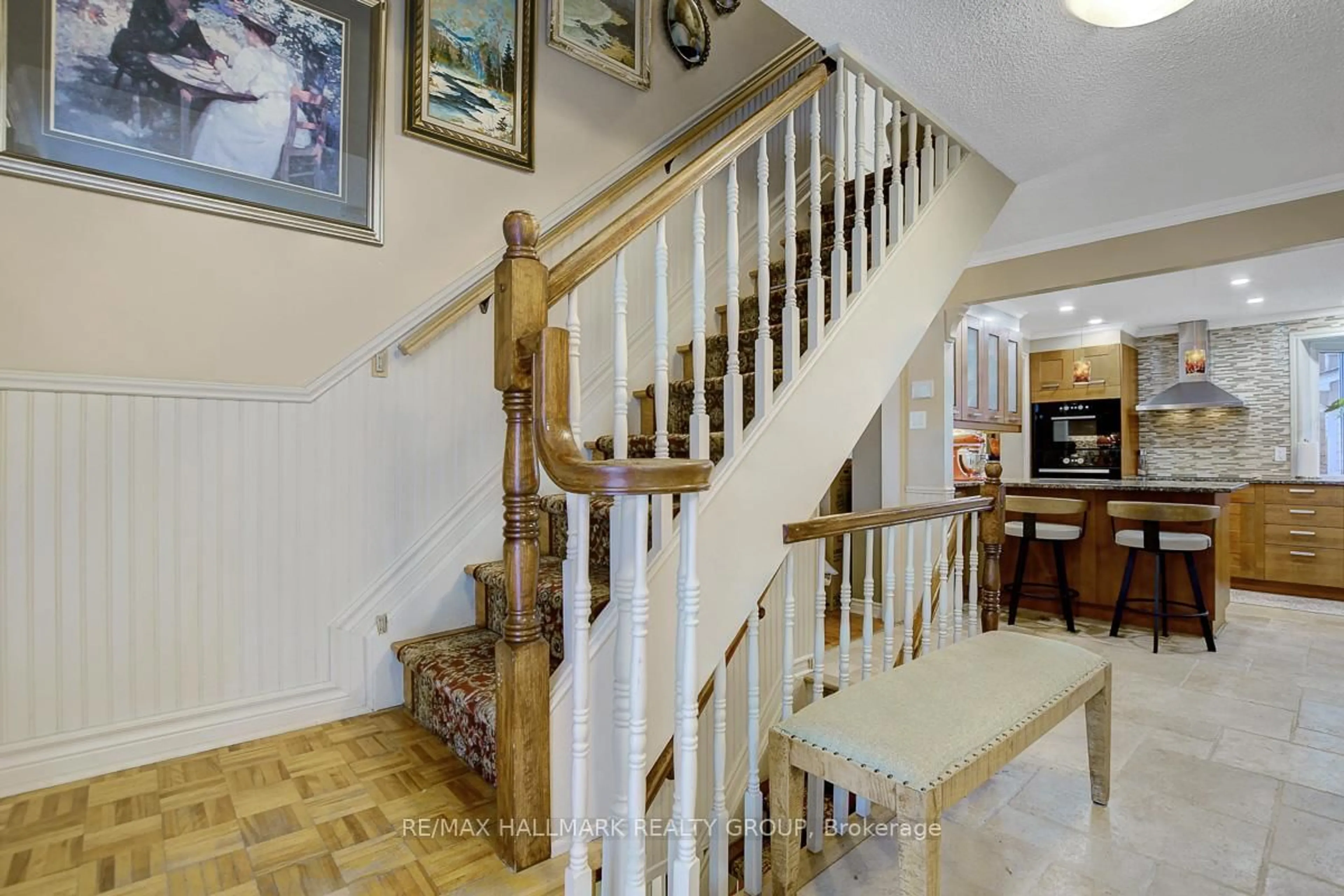 Unknown for 1865 Elmridge Dr, Ottawa Ontario K1J 8G7