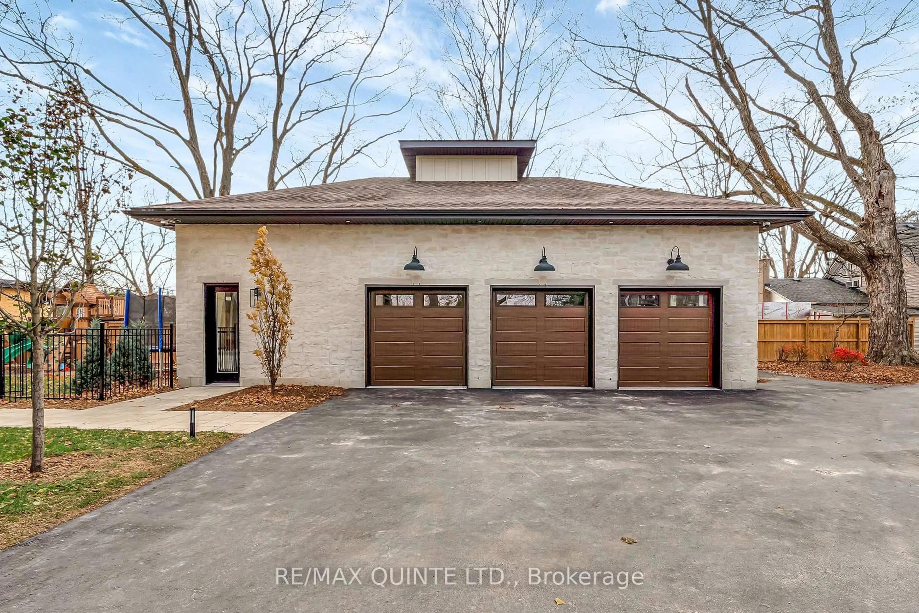 Indoor garage for 88 Bridge St, Prince Edward County Ontario K0K 2T0