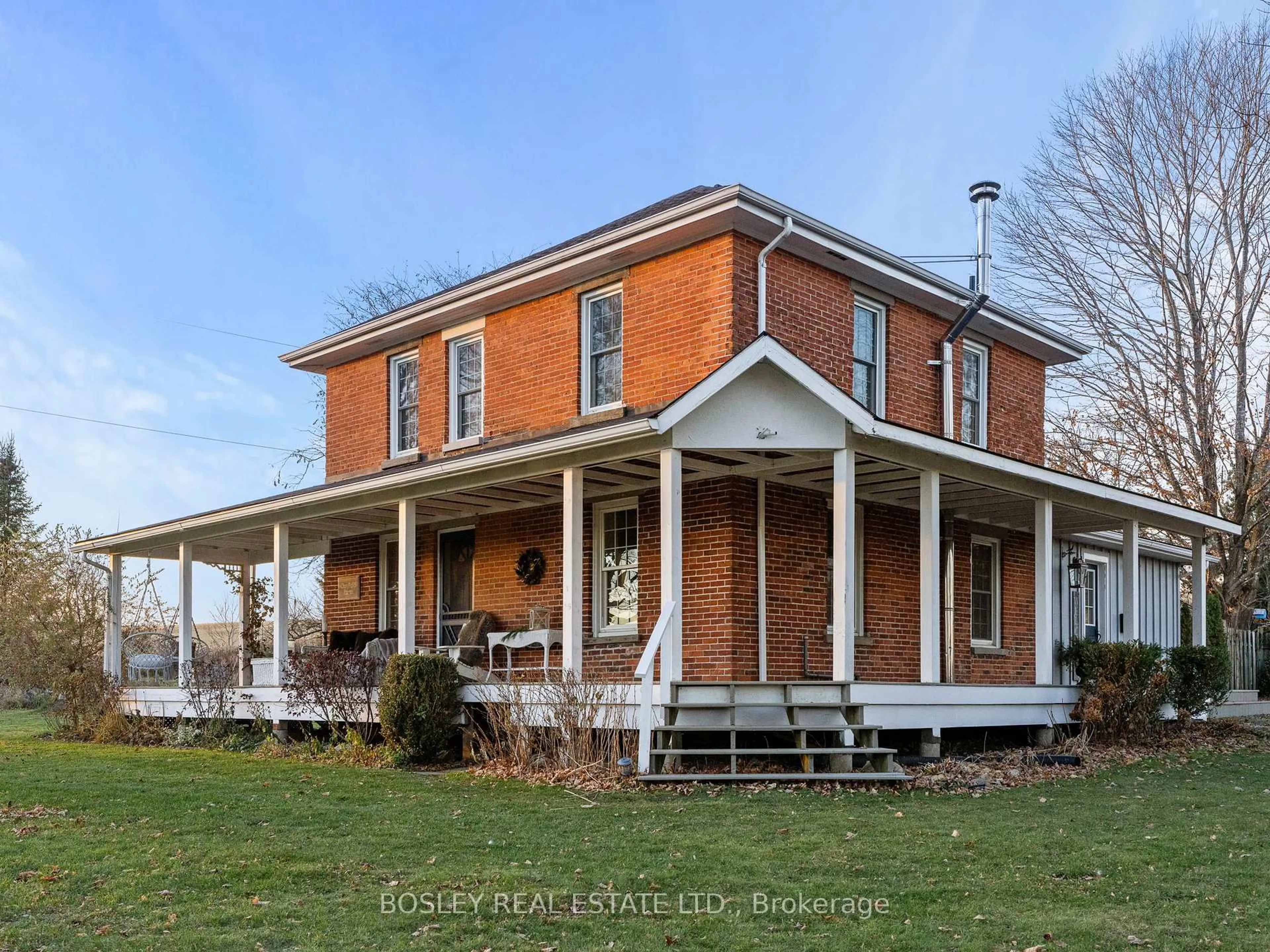 Home with brick exterior material, building for 2842 Meyers Rd, Hamilton Township Ontario K0K 1C0