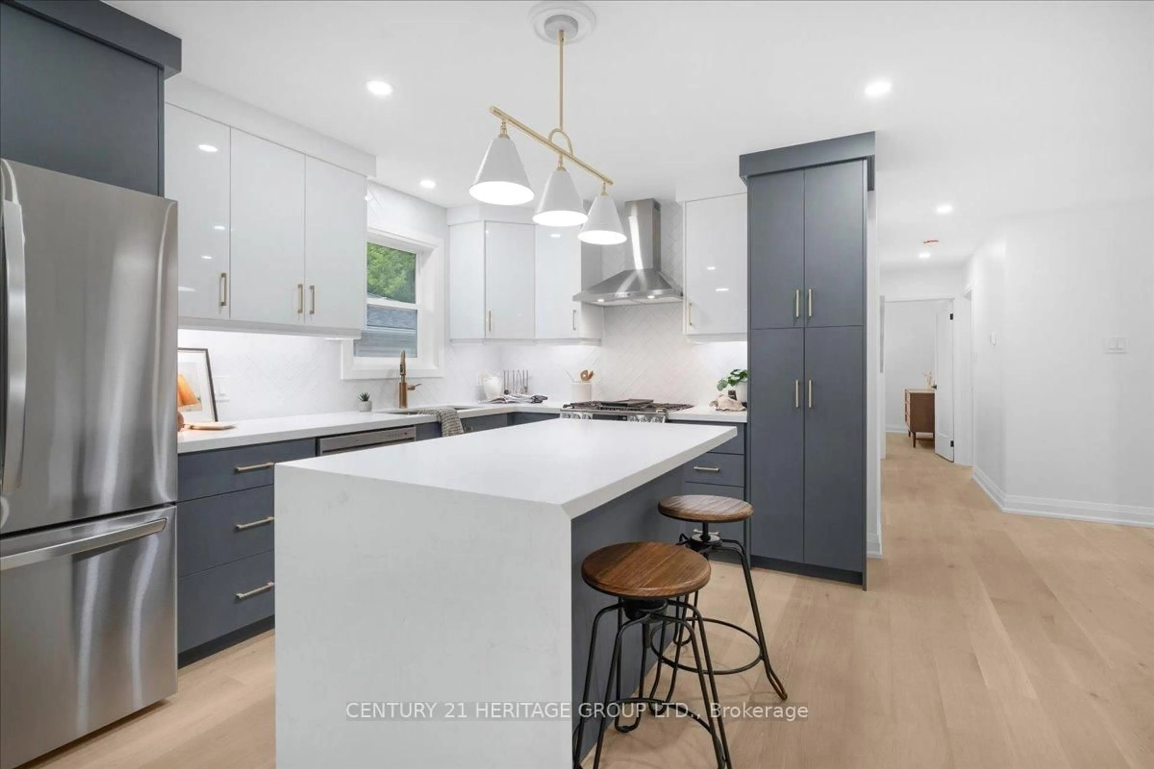 Open concept kitchen, unknown for 15 Mellenby St, Hamilton Ontario L8J 1E6