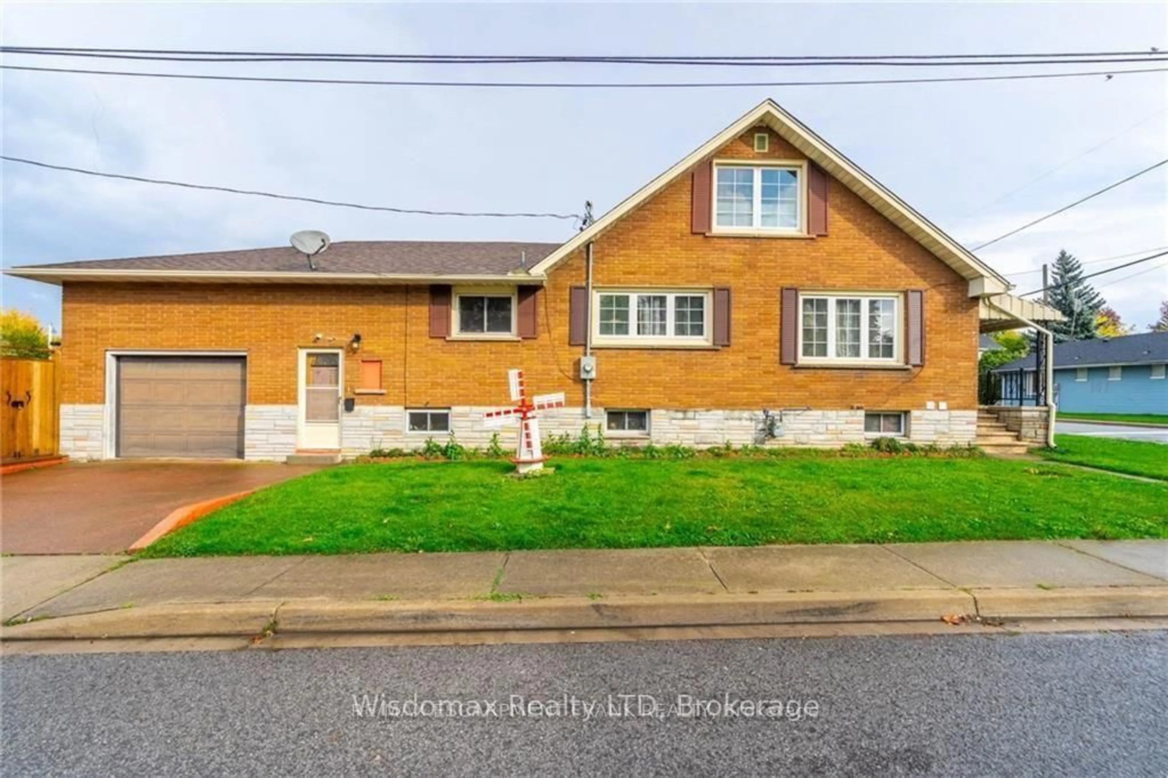 Home with brick exterior material, street for 5291 STAMFORD St, Niagara Falls Ontario L2E 1N2