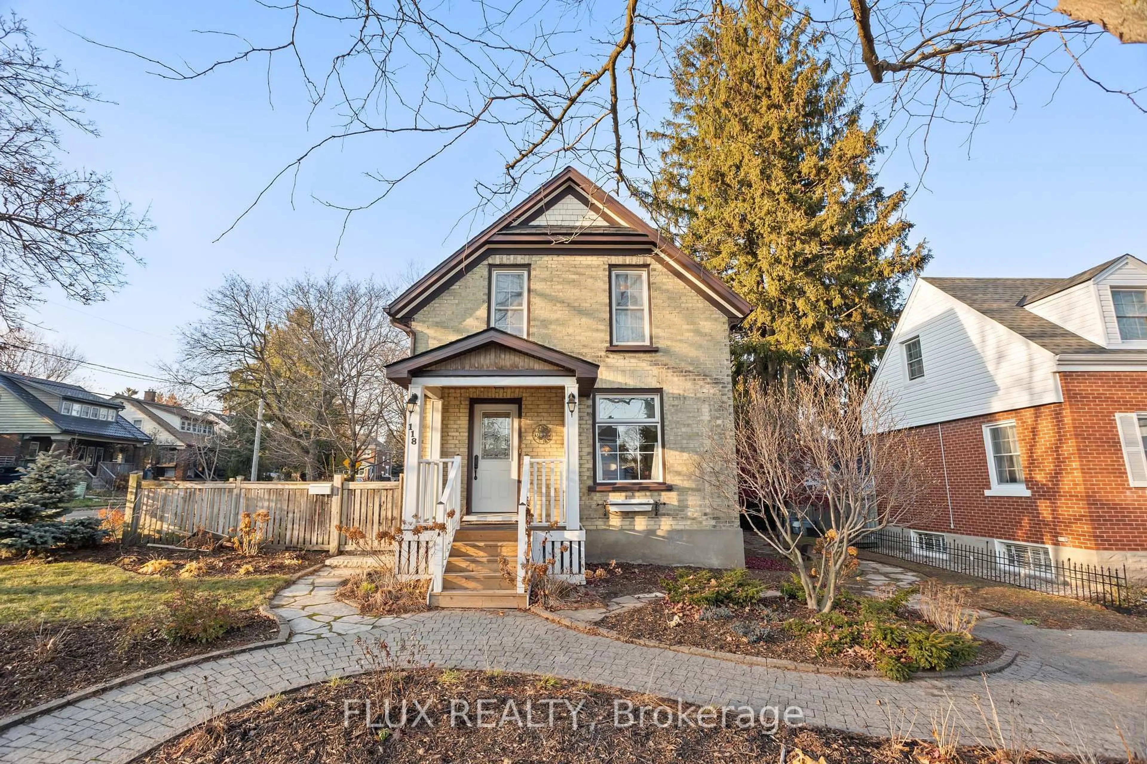 Unknown for 118 Krug St, Kitchener Ontario N2H 2Y2