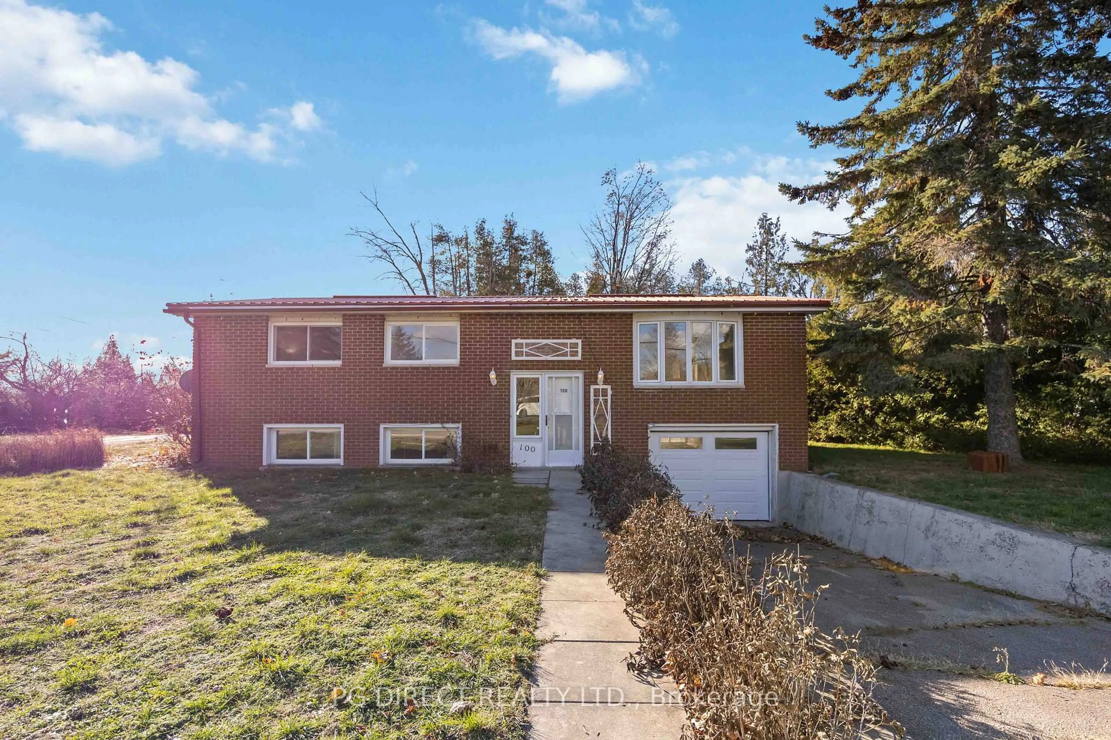 Unknown for 100 Francis St, Kawartha Lakes Ontario K0M 1N0