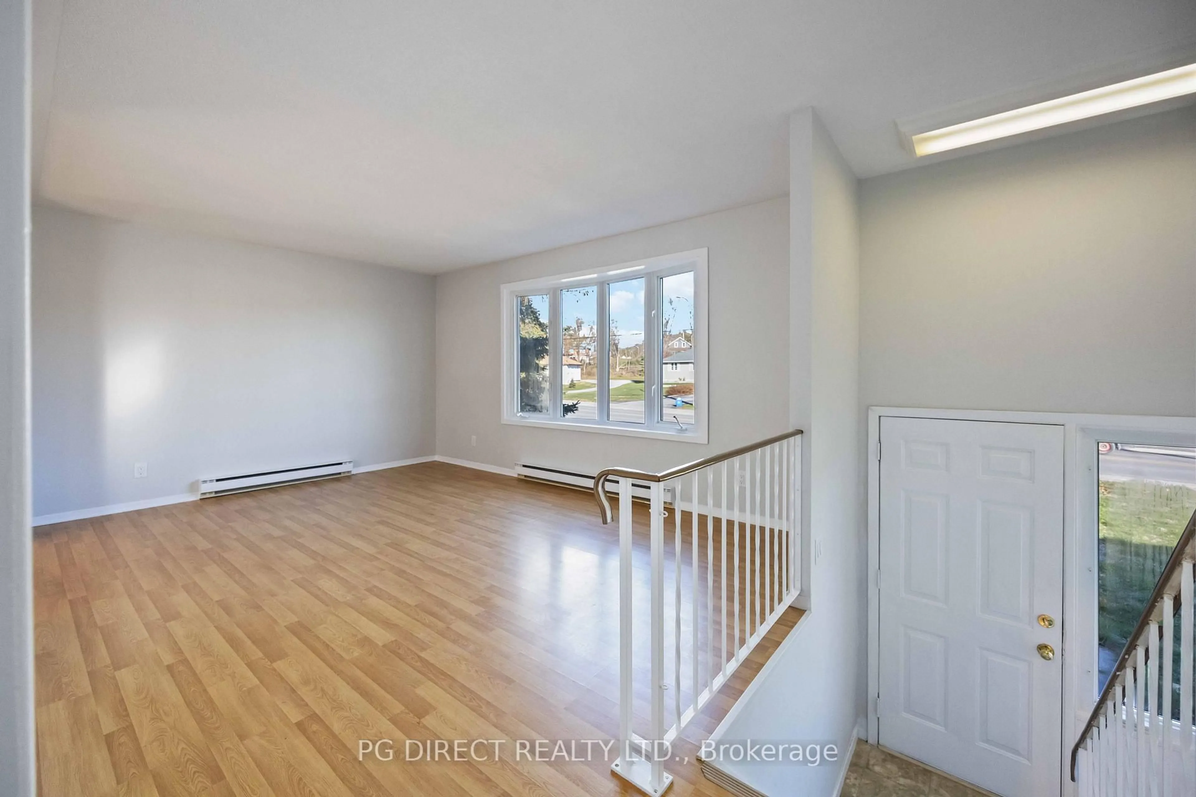 A pic of a room for 100 Francis St, Kawartha Lakes Ontario K0M 1N0