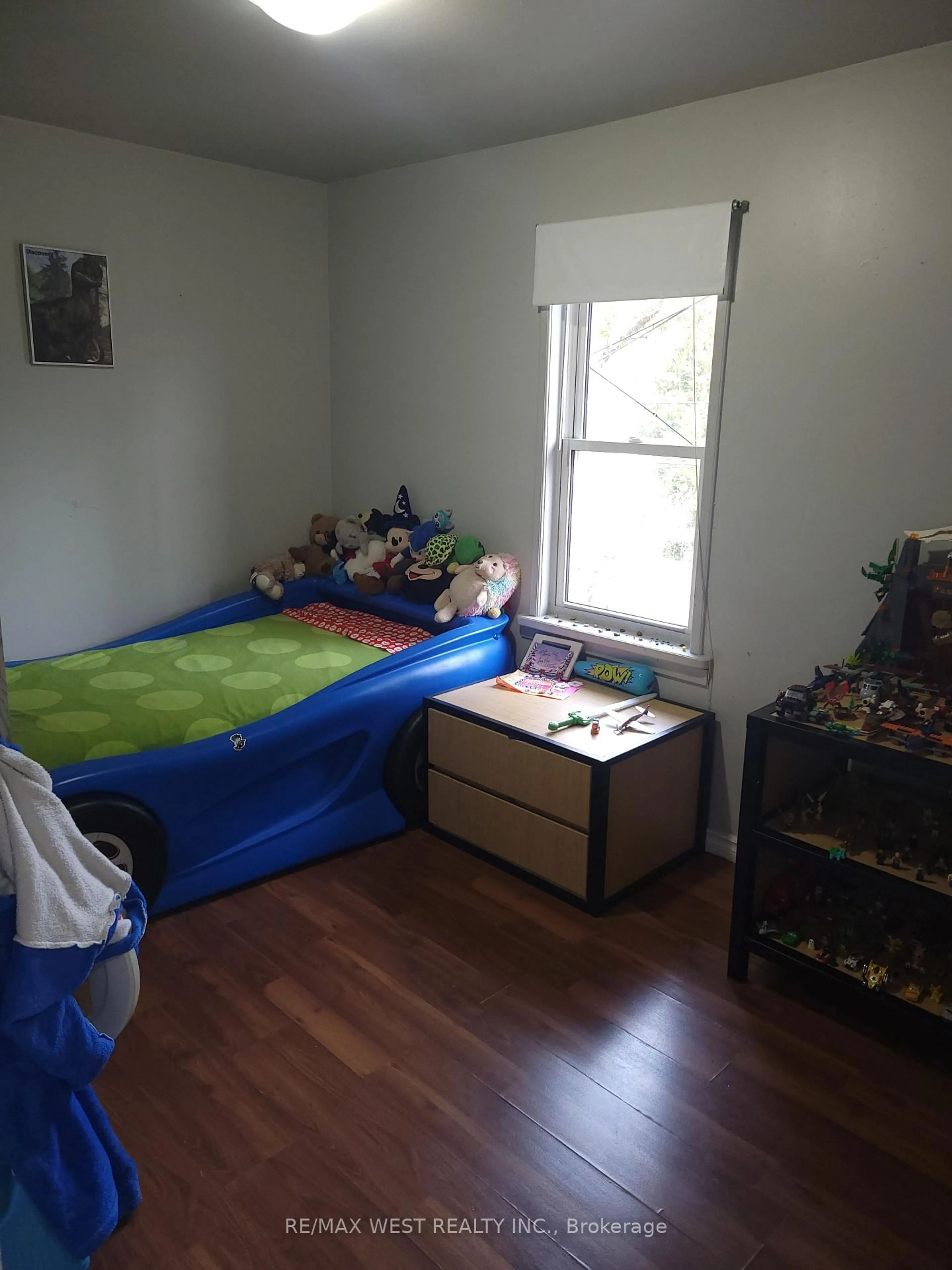 A pic of a room for 1238 Niagara St #1240, Windsor Ontario N9A 3V6