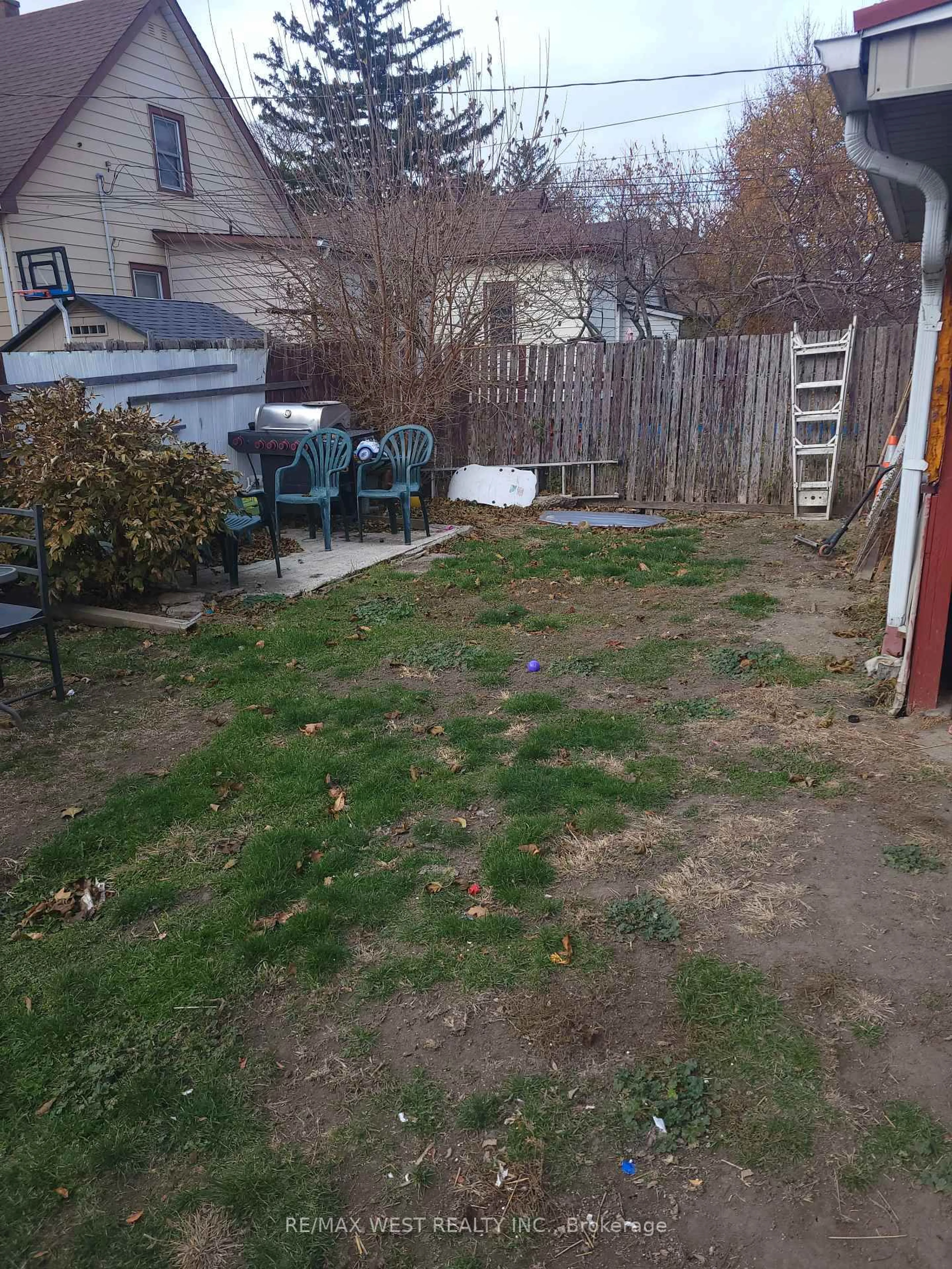 Unknown for 1238 Niagara St #1240, Windsor Ontario N9A 3V6