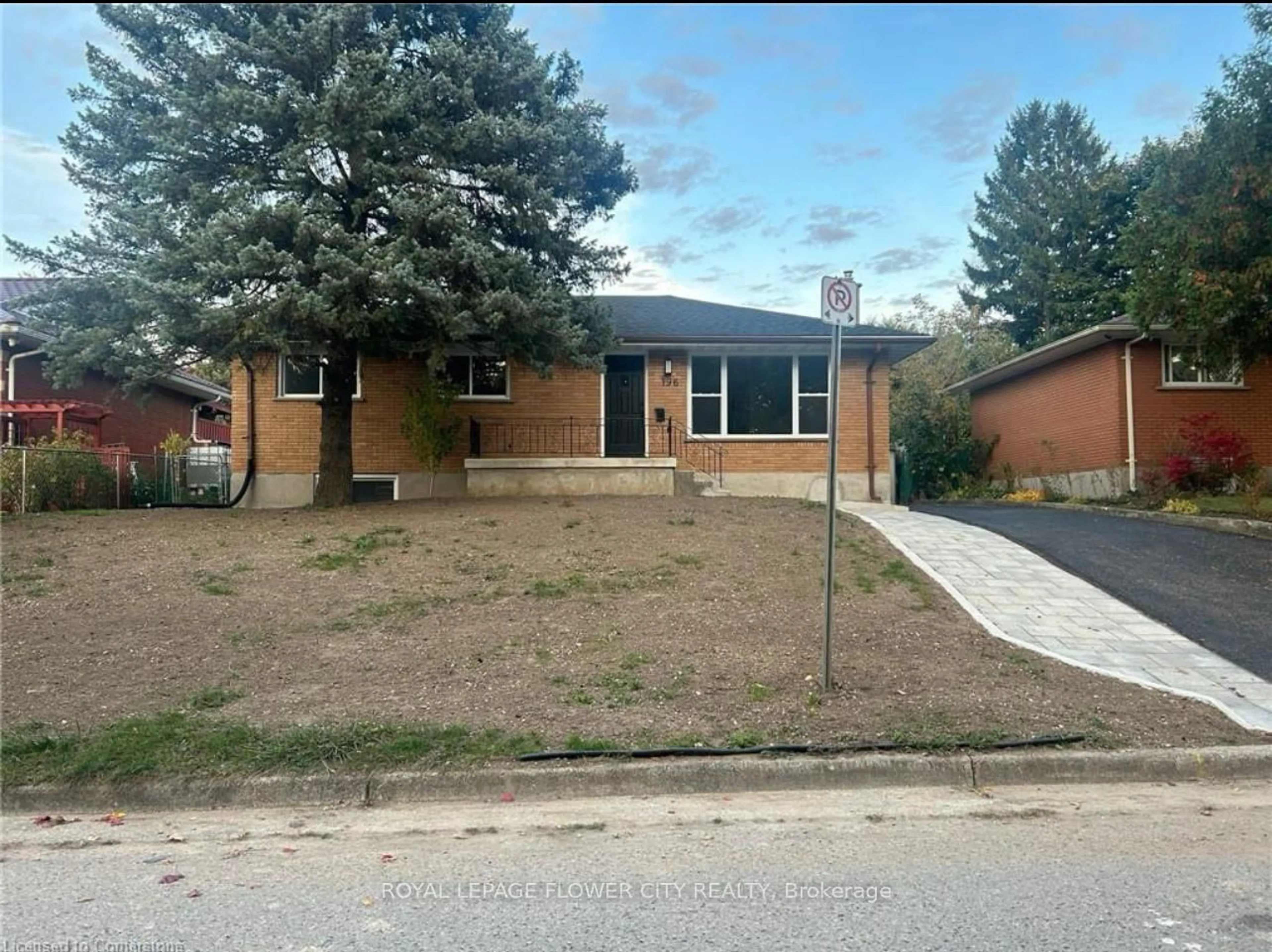 Unknown for 196 Gladstone Ave, London South Ontario N5Z 3R9