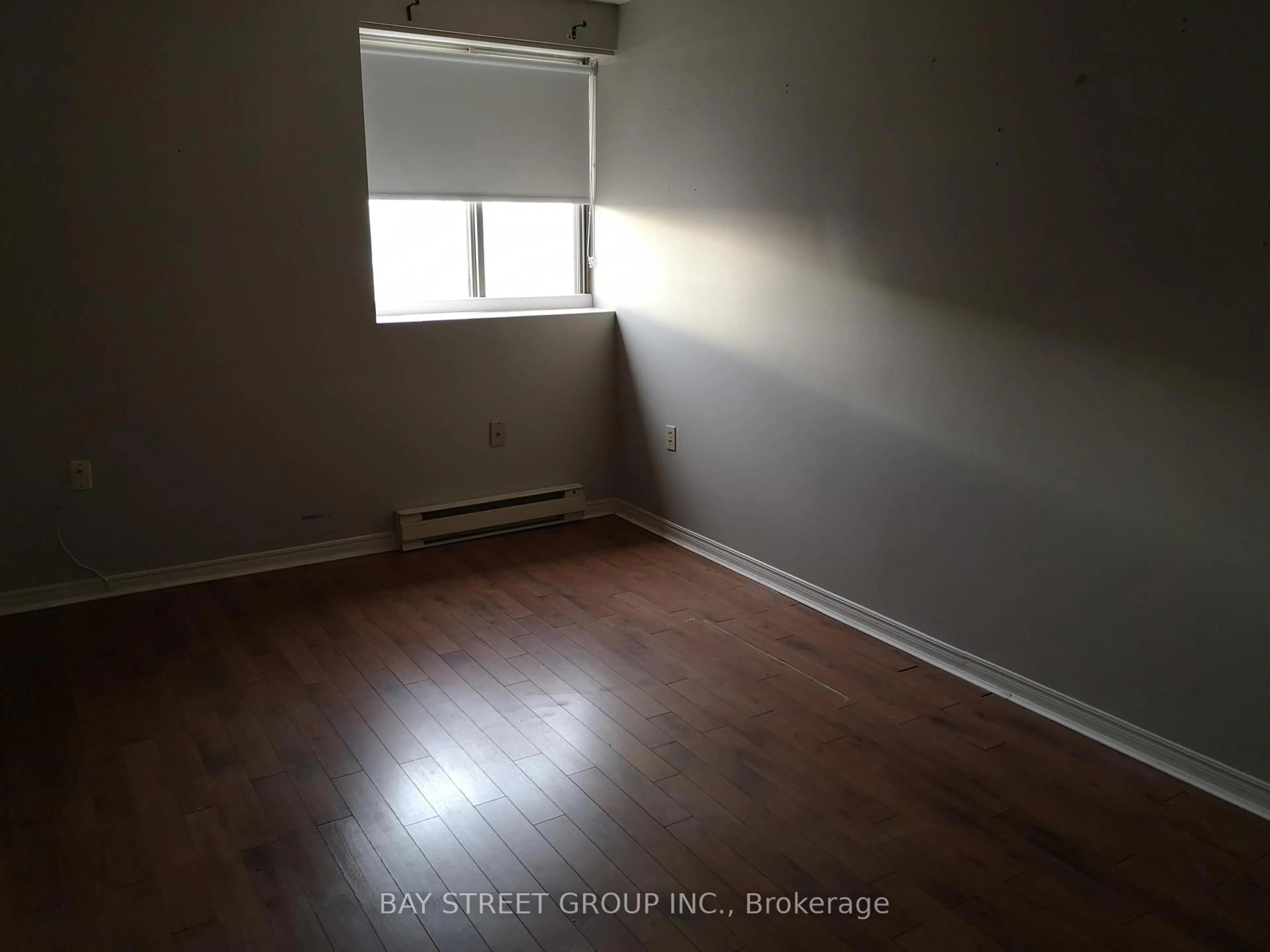 A pic of a room for 695 Richmond St #708, London East Ontario N6A 5M8