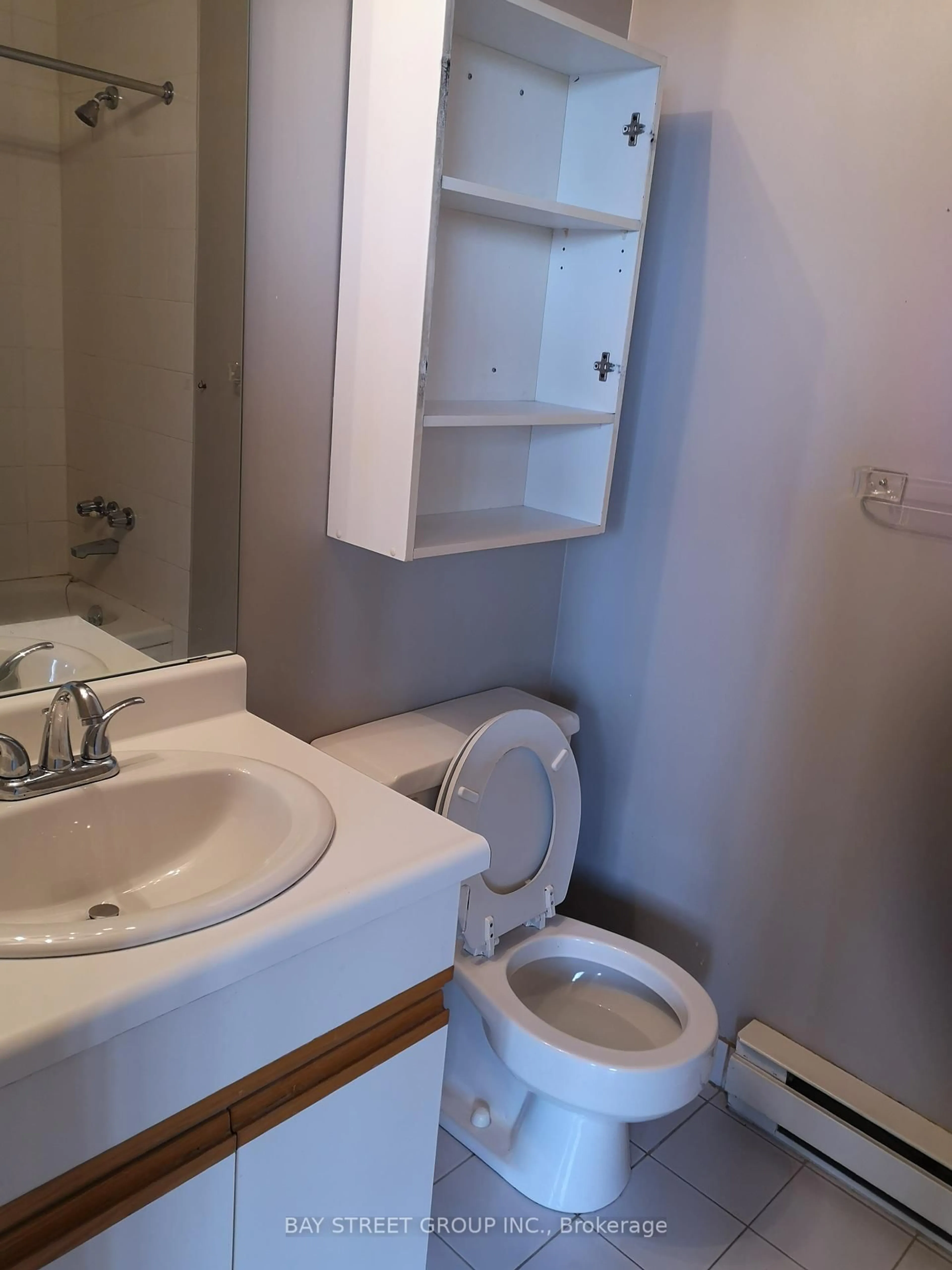 Standard bathroom, floor is not visible for 695 Richmond St #708, London East Ontario N6A 5M8