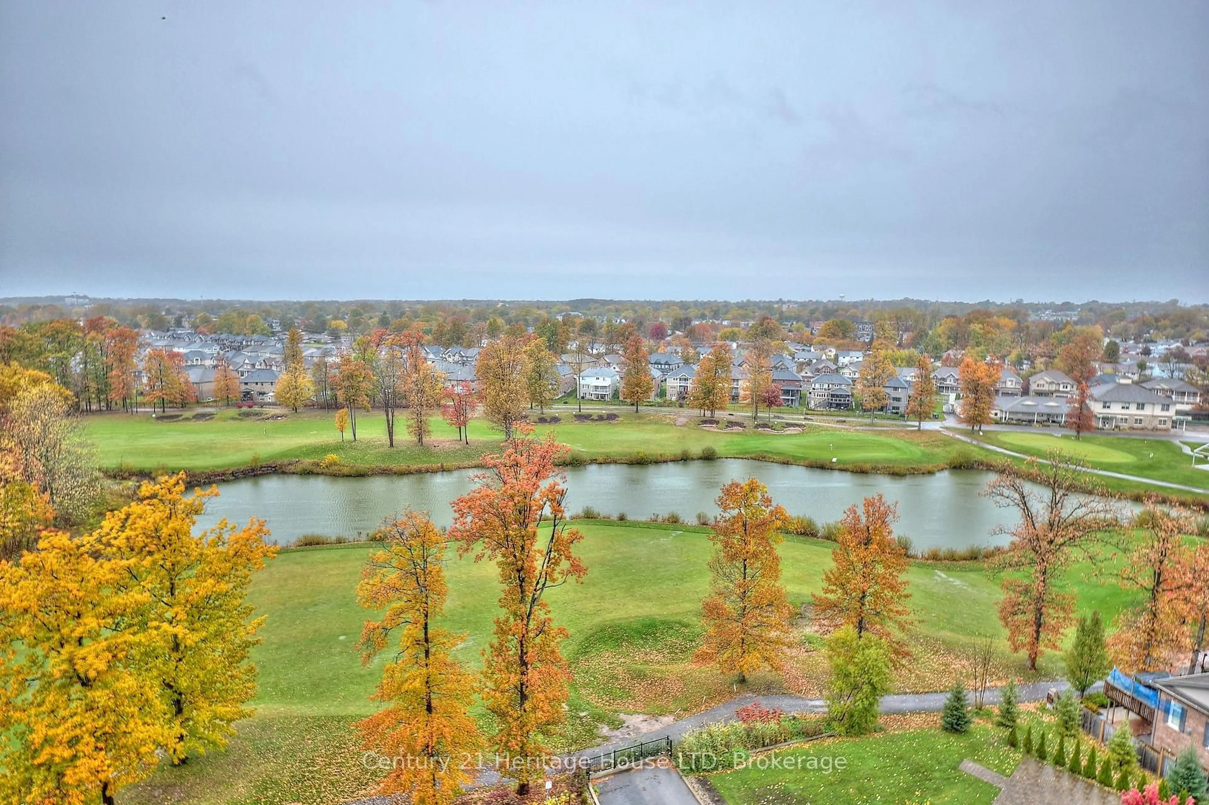 A pic from outside/outdoor area/front of a property/back of a property/a pic from drone, water/lake/river/ocean view for 7711 Green Vista Gate #1001, Niagara Falls Ontario L2H 1R1