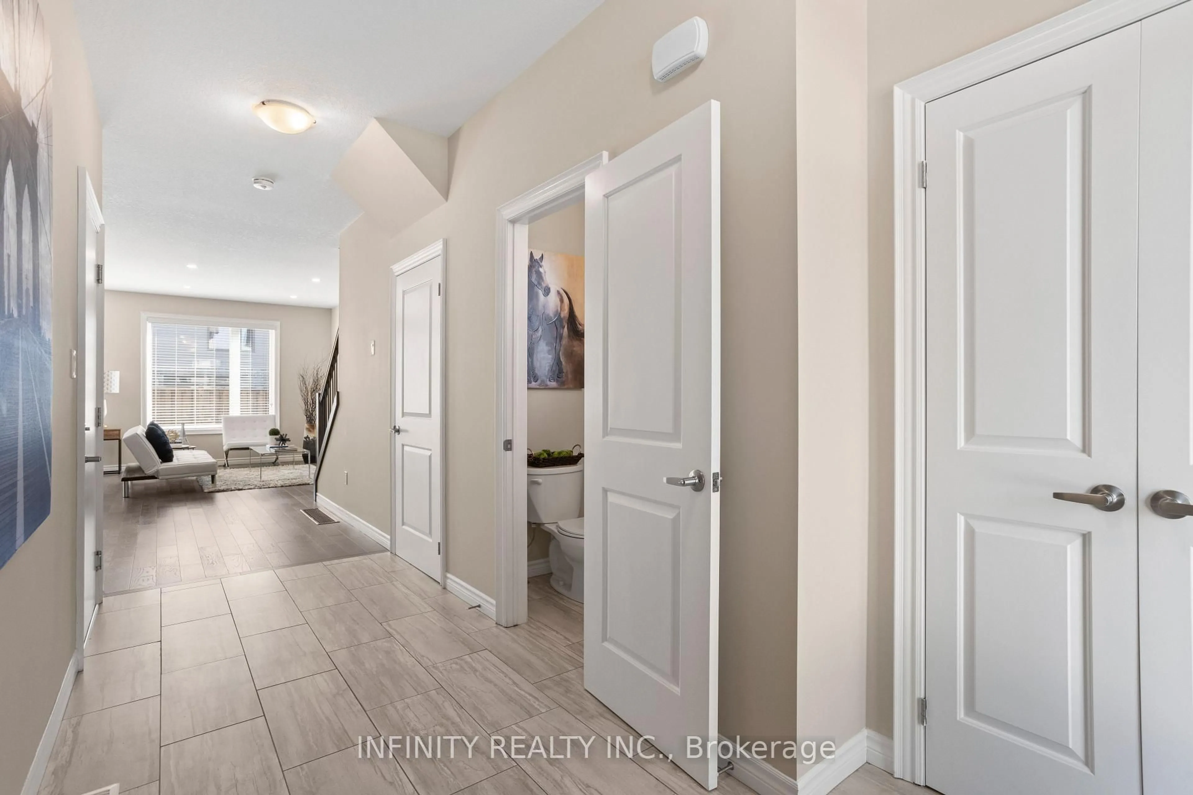 Indoor entryway for 2018 Clayridge Way, London North Ontario N6G 0V3