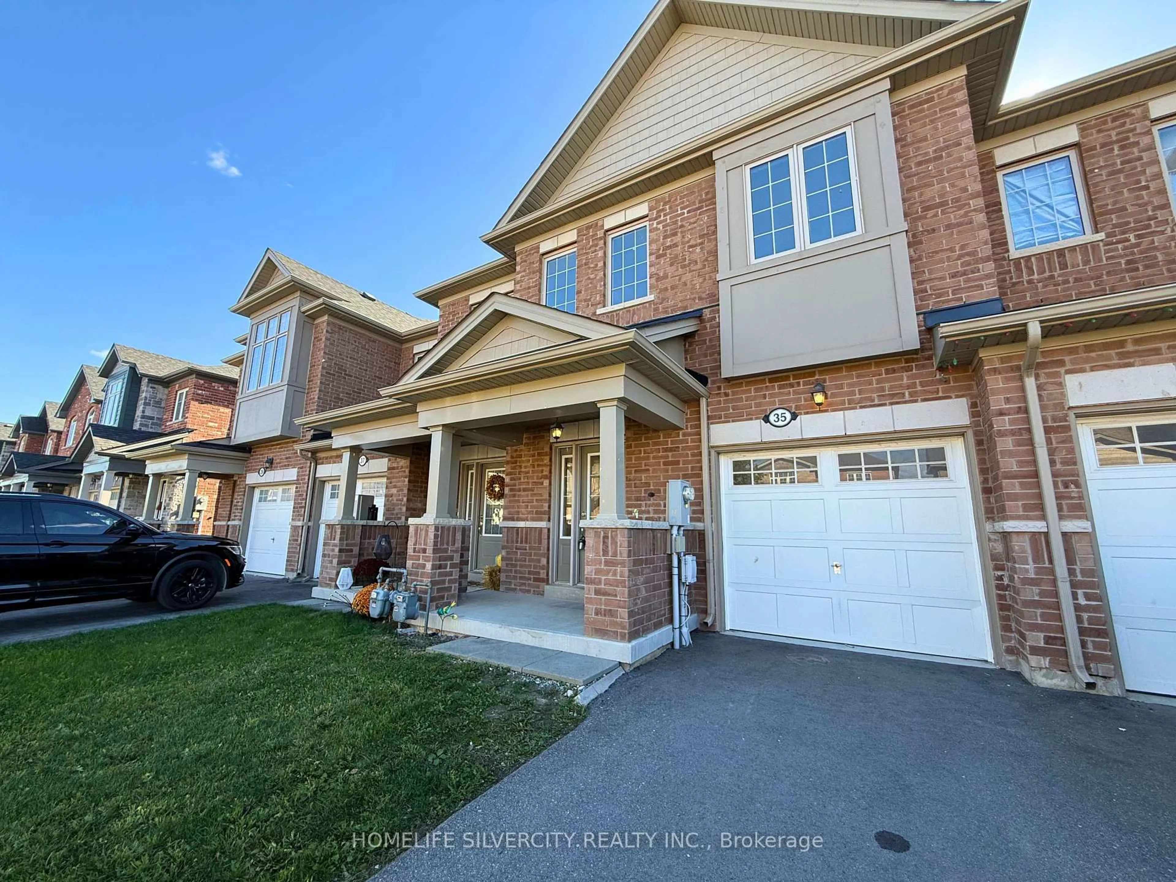 Home with brick exterior material, street for 35 Sparkle Dr, Thorold Ontario L2V 0H2