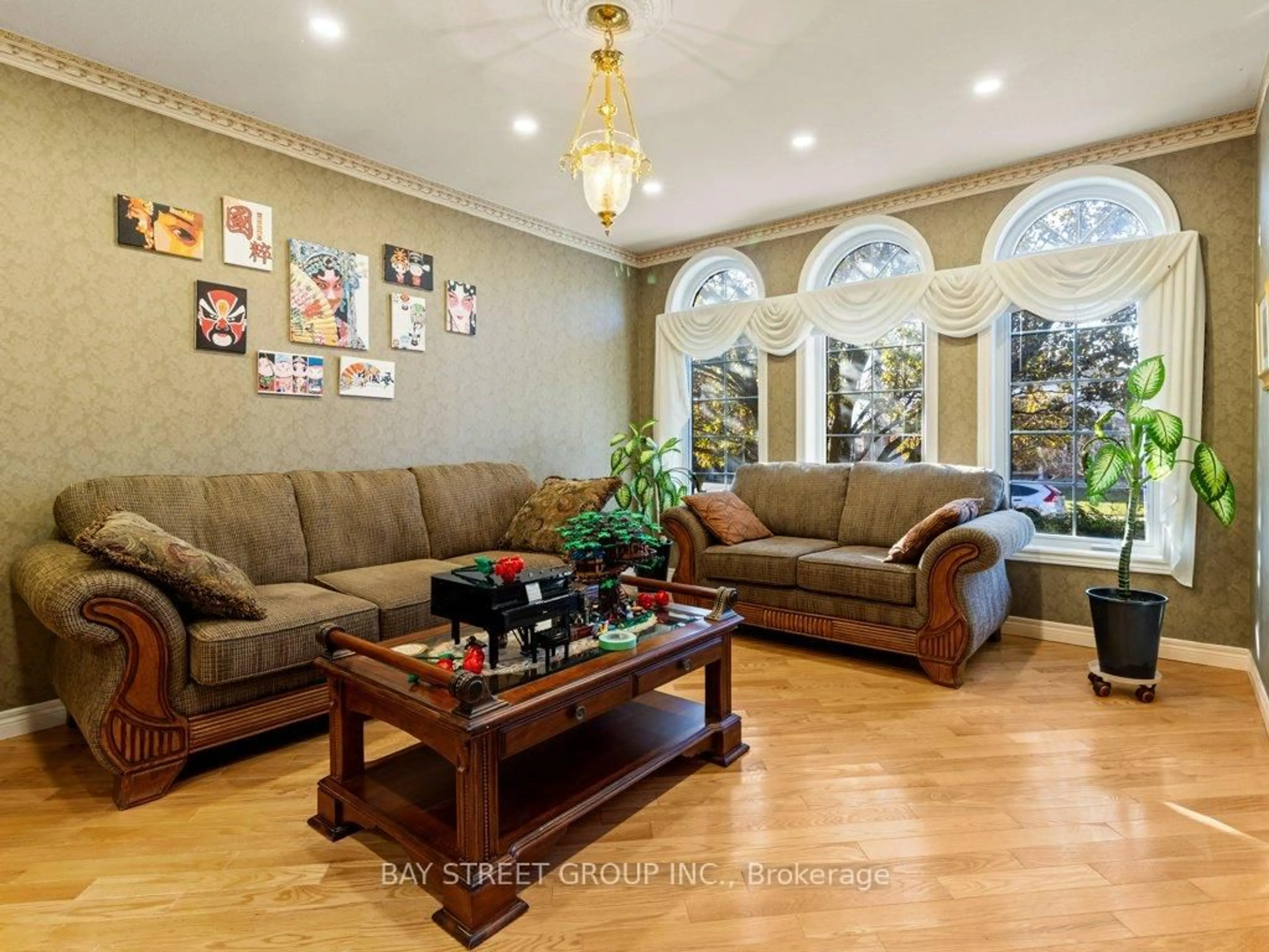 Living room with furniture, unknown for 488 Cabot Tr, Waterloo Ontario N2K 3Y3