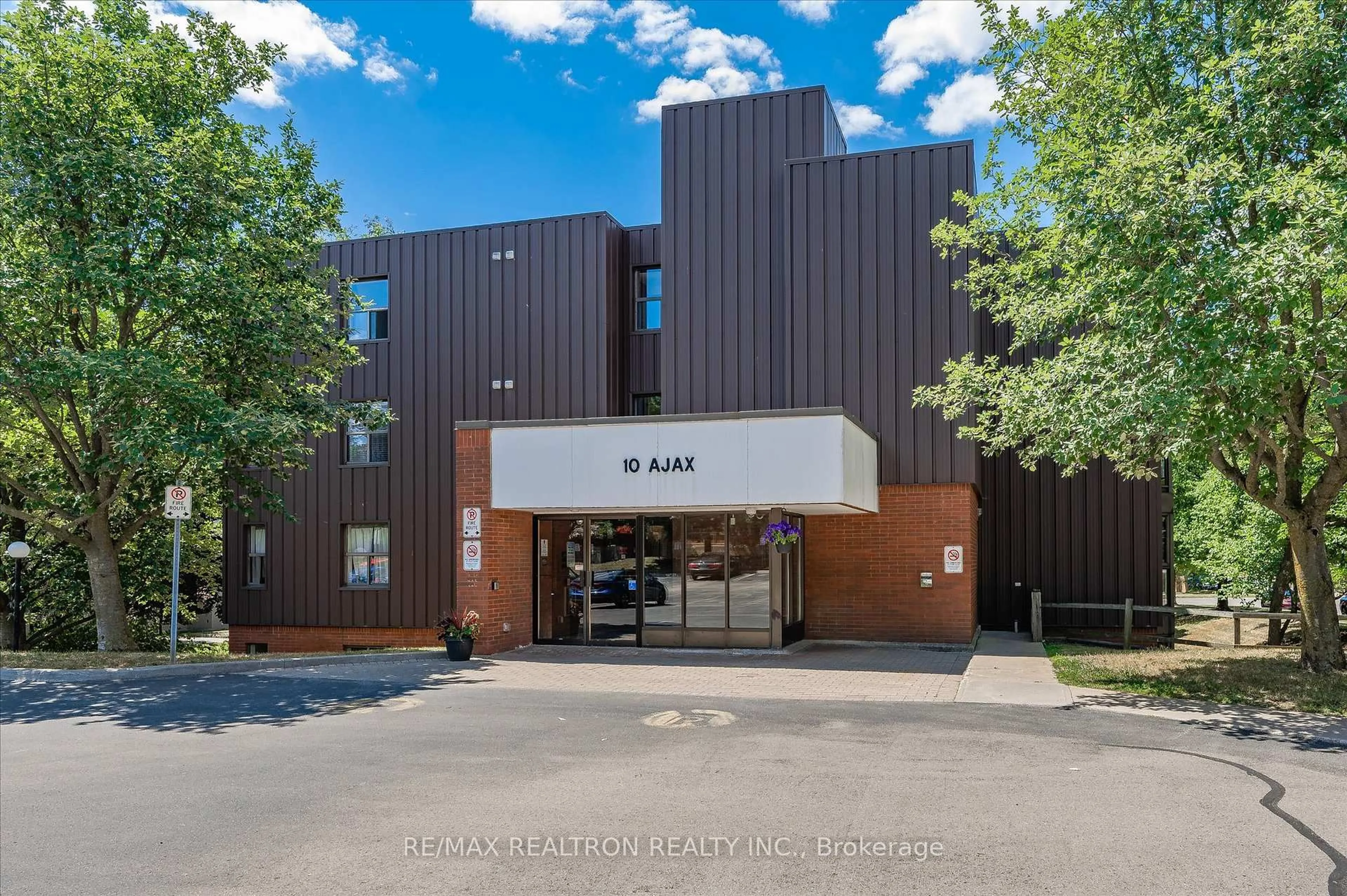 Unknown for 10 Ajax St #203, Guelph Ontario N1H 7N6