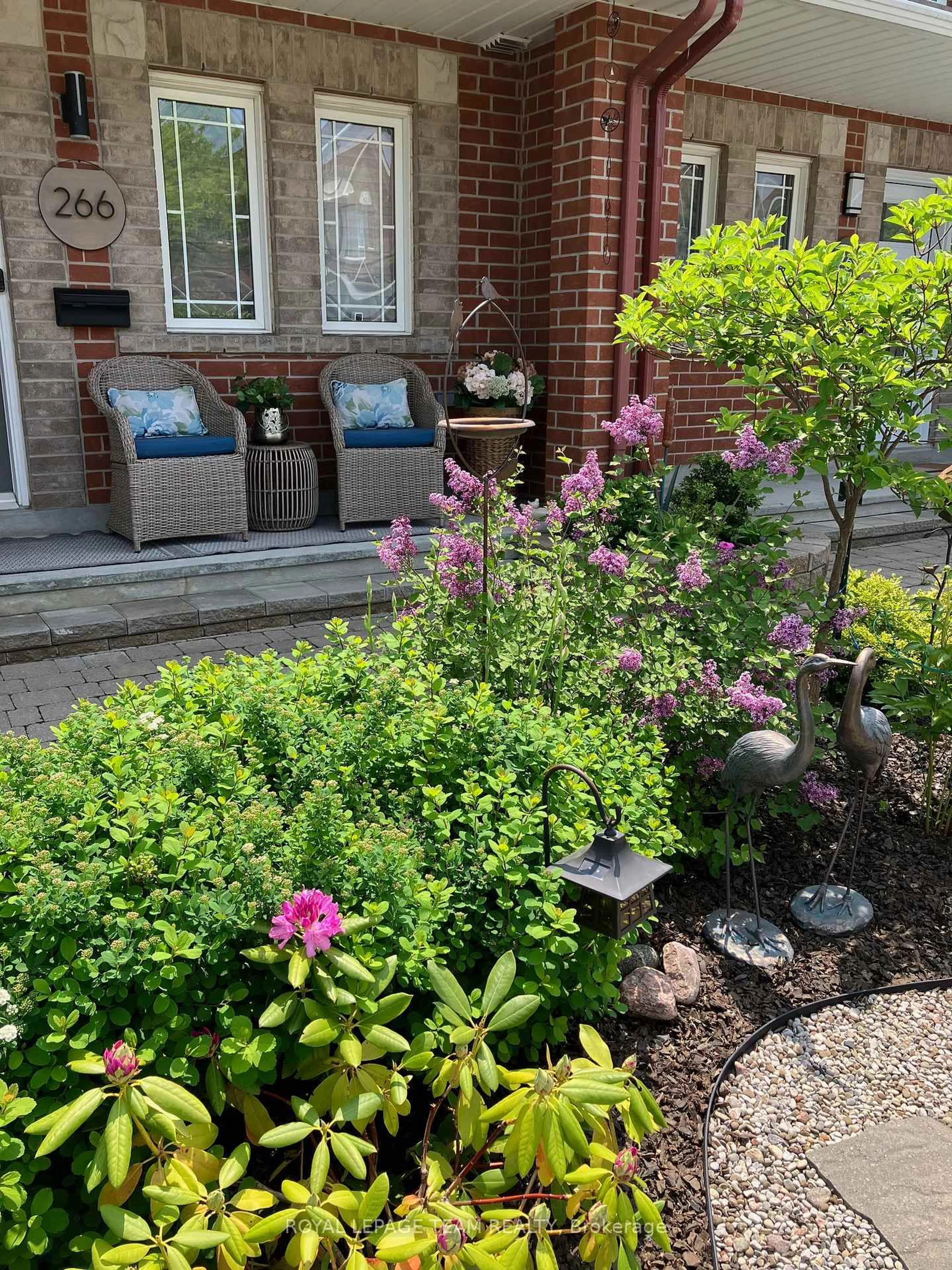 Unknown for 266 Sorento St, Ottawa Ontario K2J 0B4