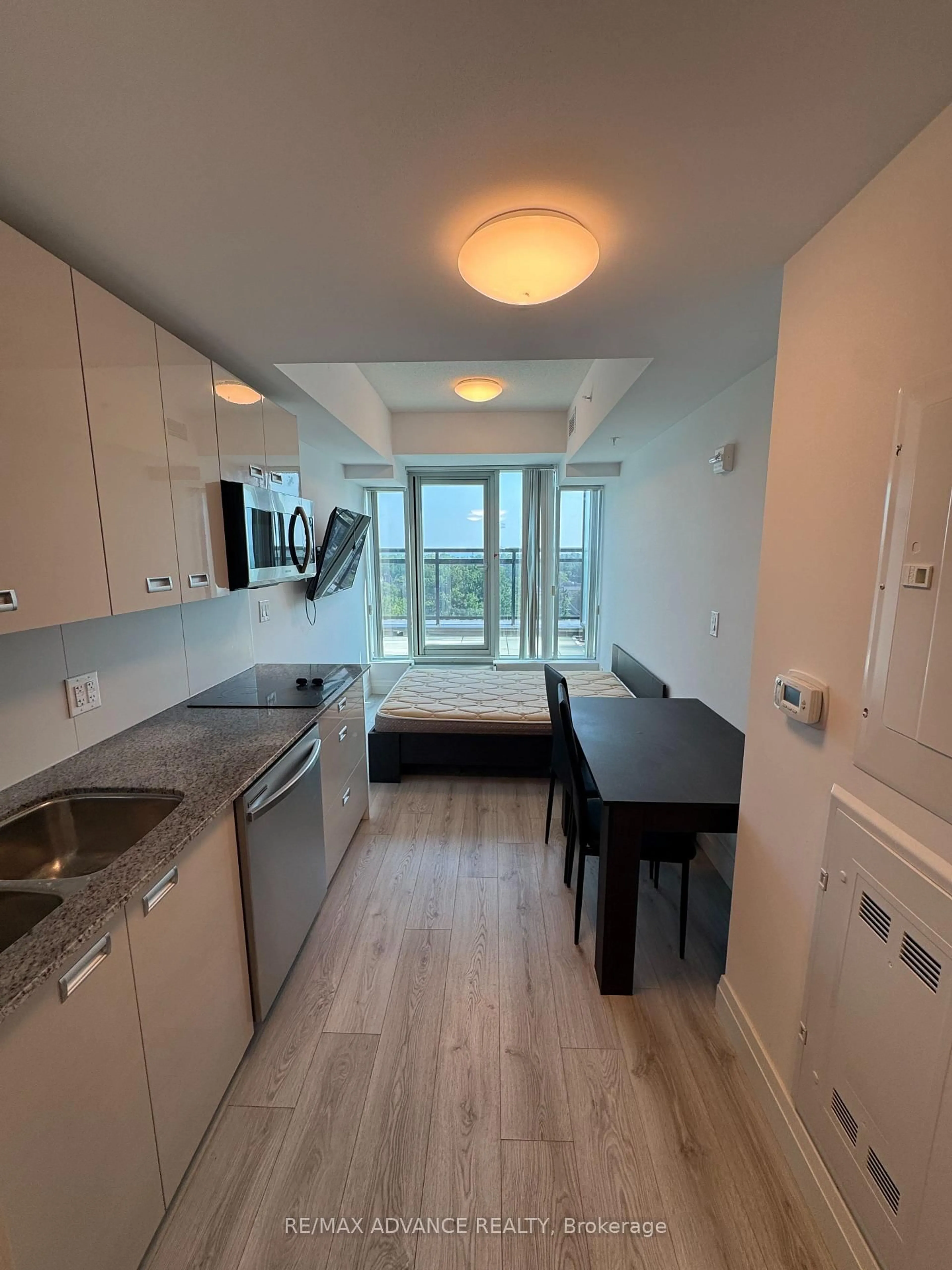 Unknown for 652 Princess St #902, Kingston Ontario K7L 1E5