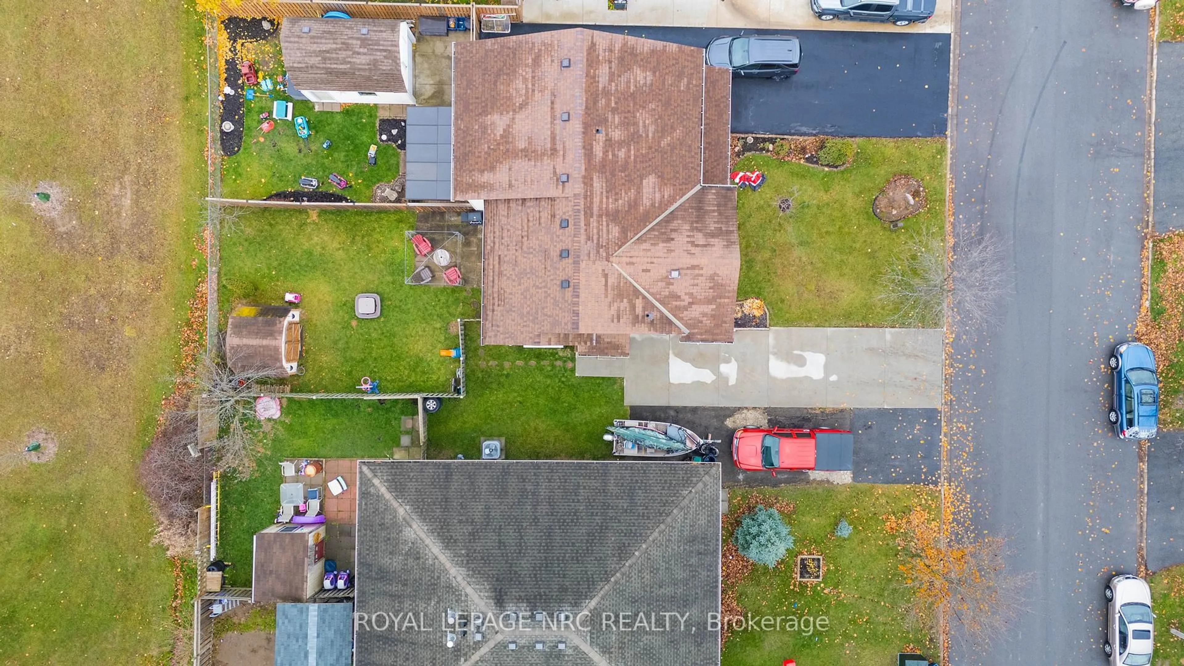 A pic from outside/outdoor area/front of a property/back of a property/a pic from drone, street for 6 APOLLO Dr, Port Colborne Ontario L3K 6B3