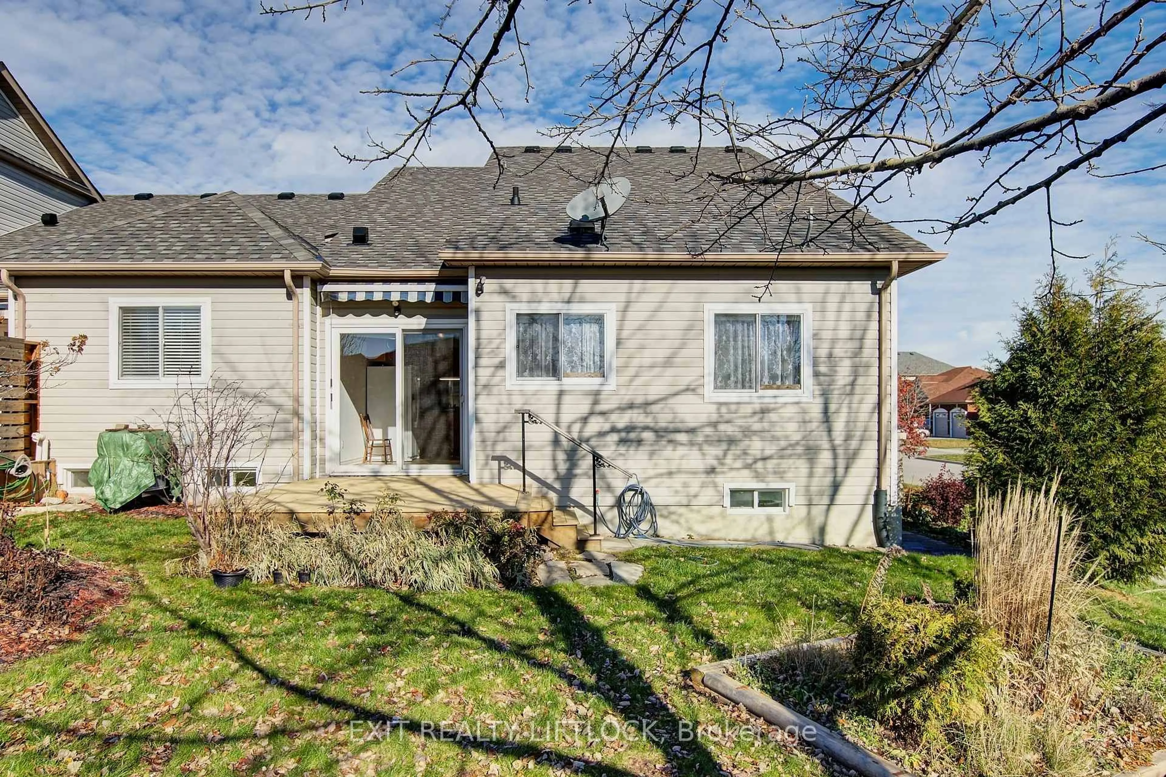 Home with brick exterior material, street for 569 Garbutt Terr, Peterborough Ontario K9H 7S9