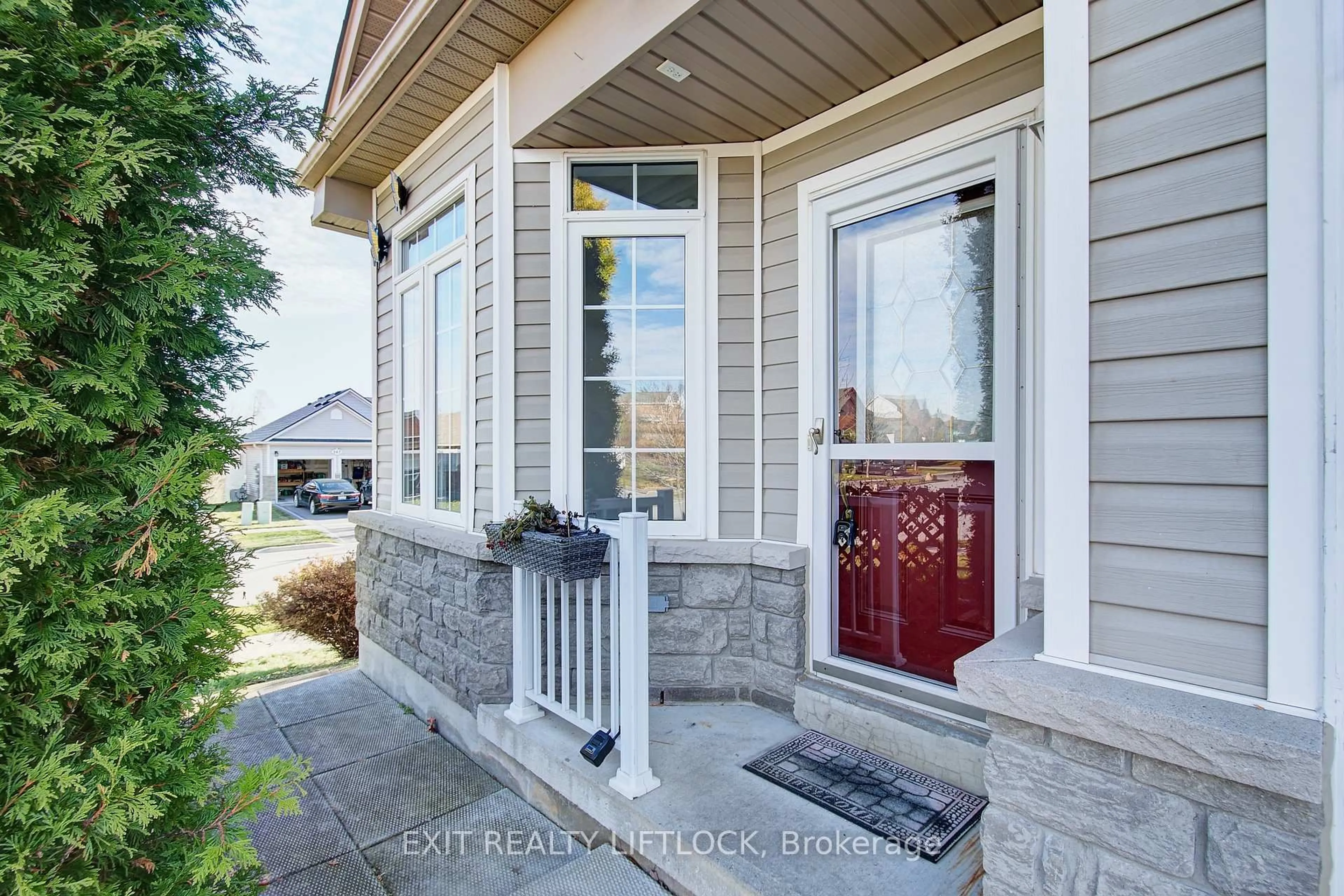 Unknown for 569 Garbutt Terr, Peterborough Ontario K9H 7S9