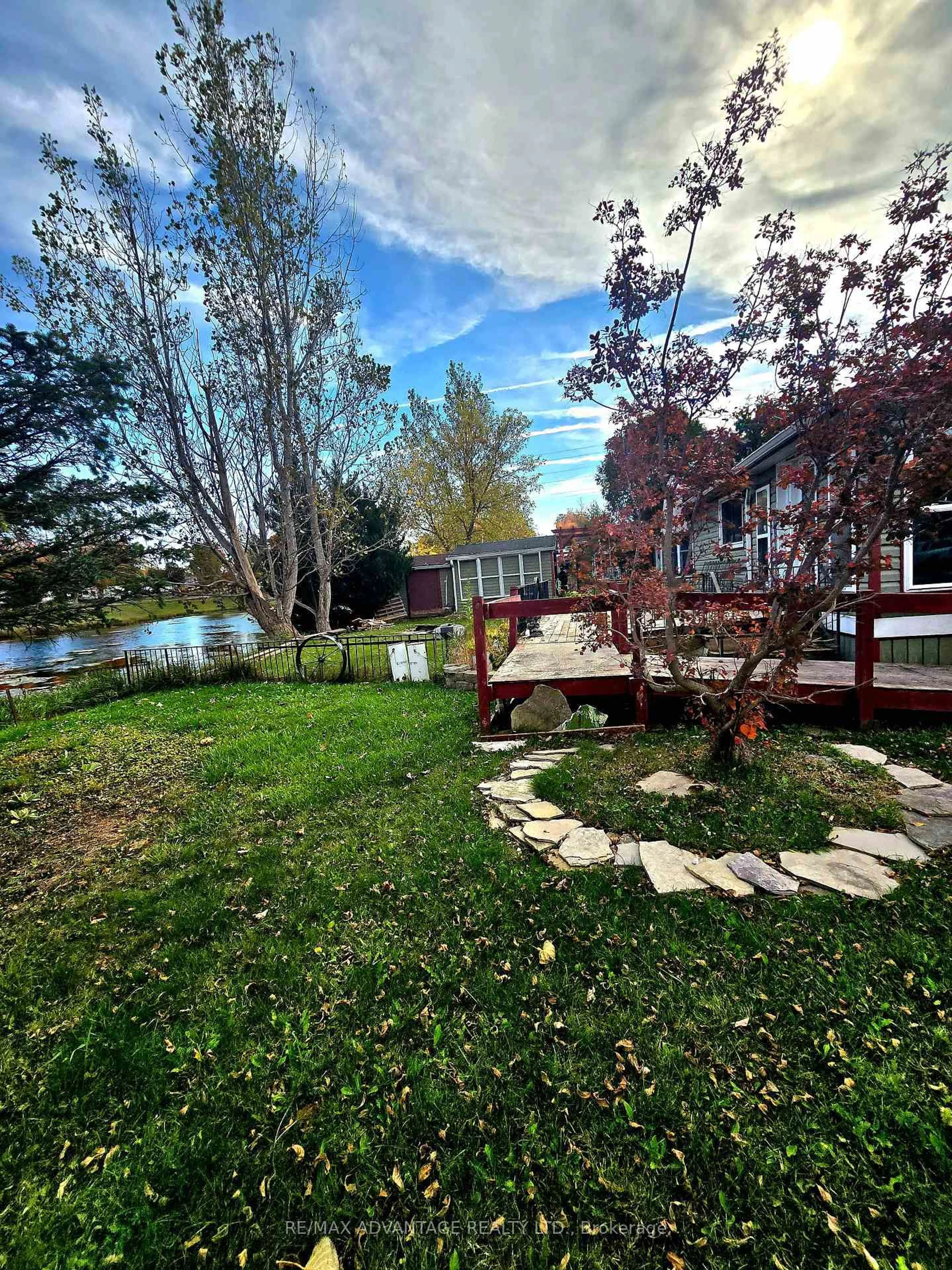 Patio, water/lake/river/ocean view for 4340 Cromarty Dr #B11, Thames Centre Ontario N0L 1V0