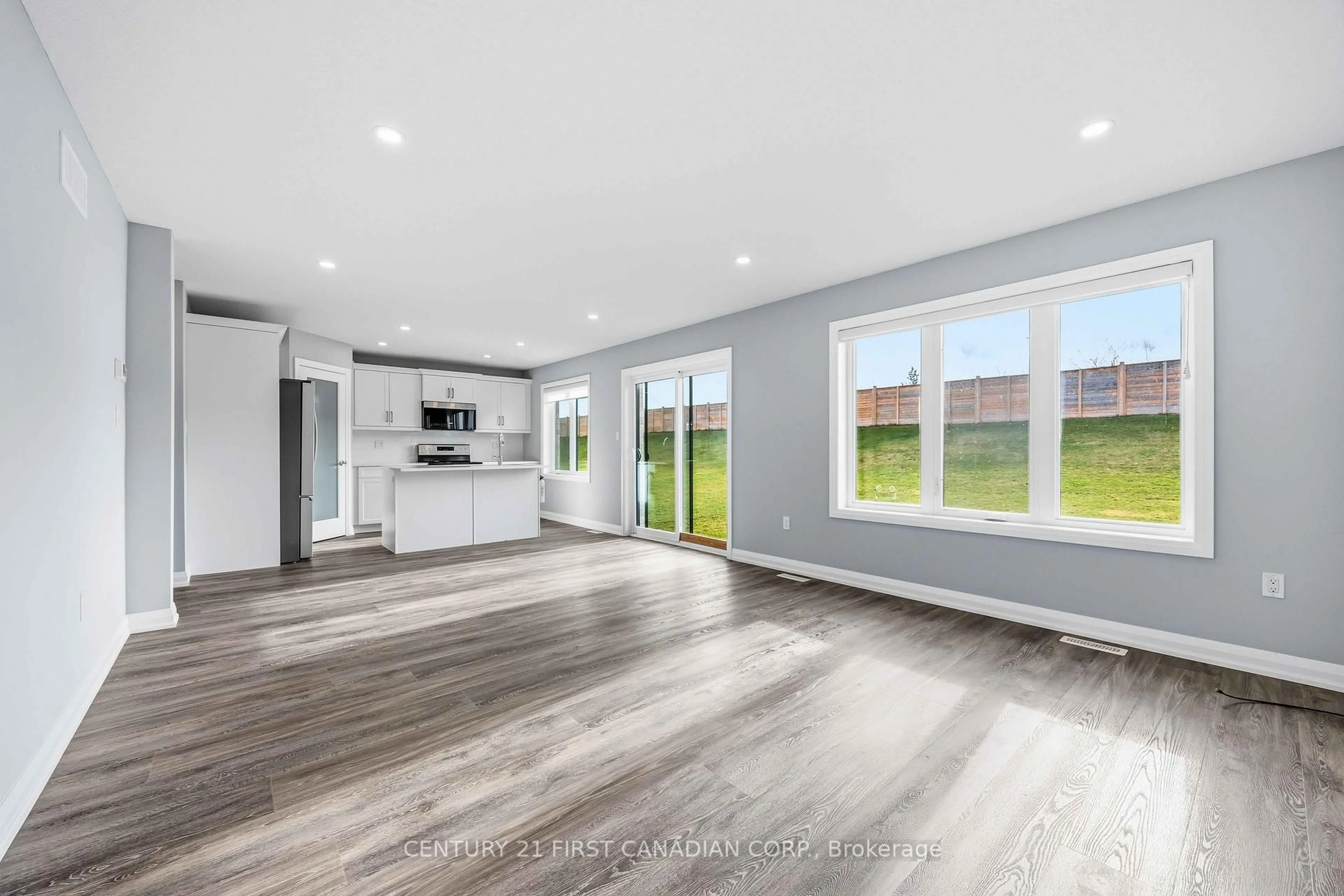 Open concept kitchen, unknown for 470 Main St, Plympton-Wyoming Ontario N0N 1T0