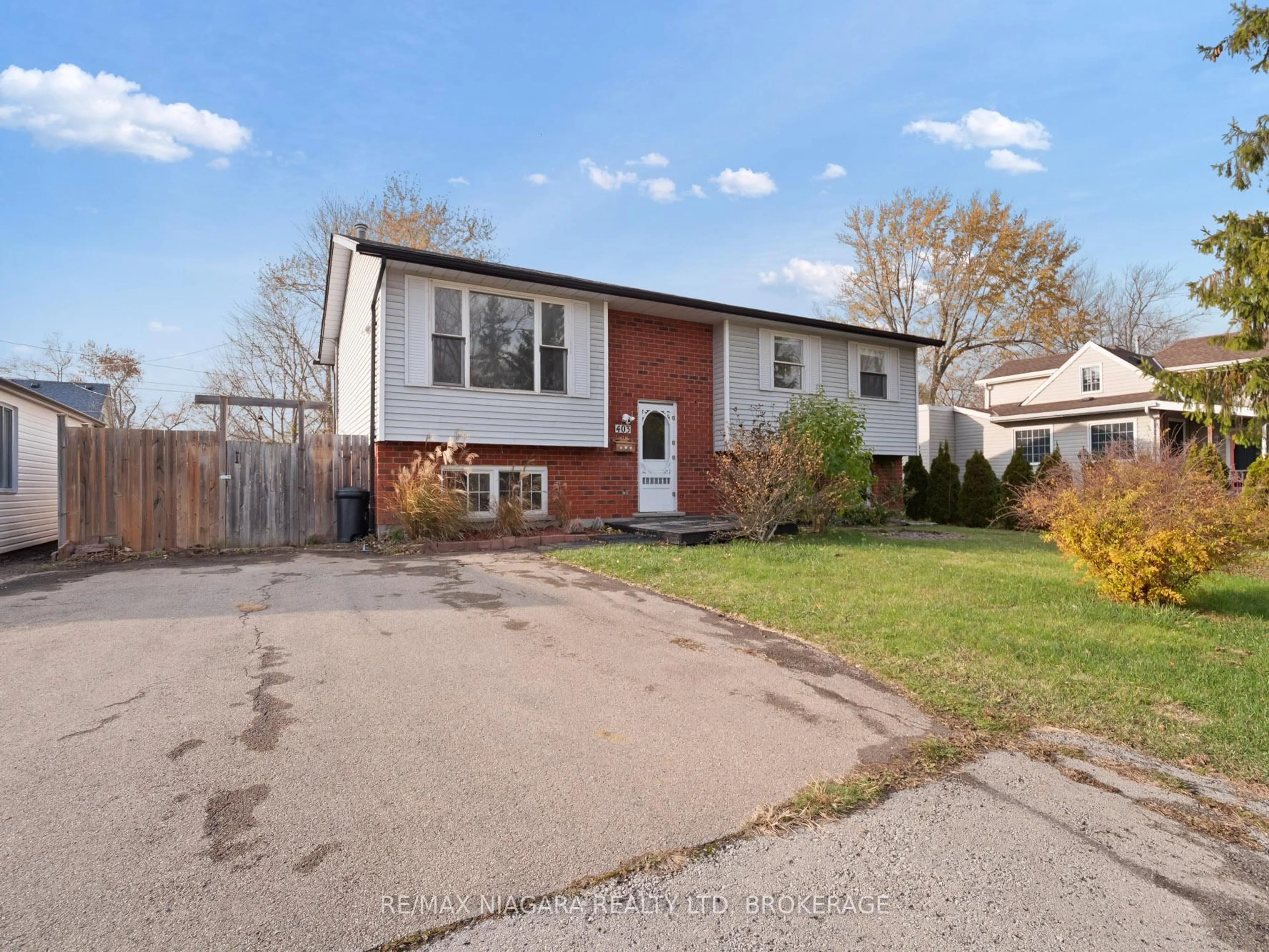 Unknown for 403 Parkdale Ave, Fort Erie Ontario L2A 5A7