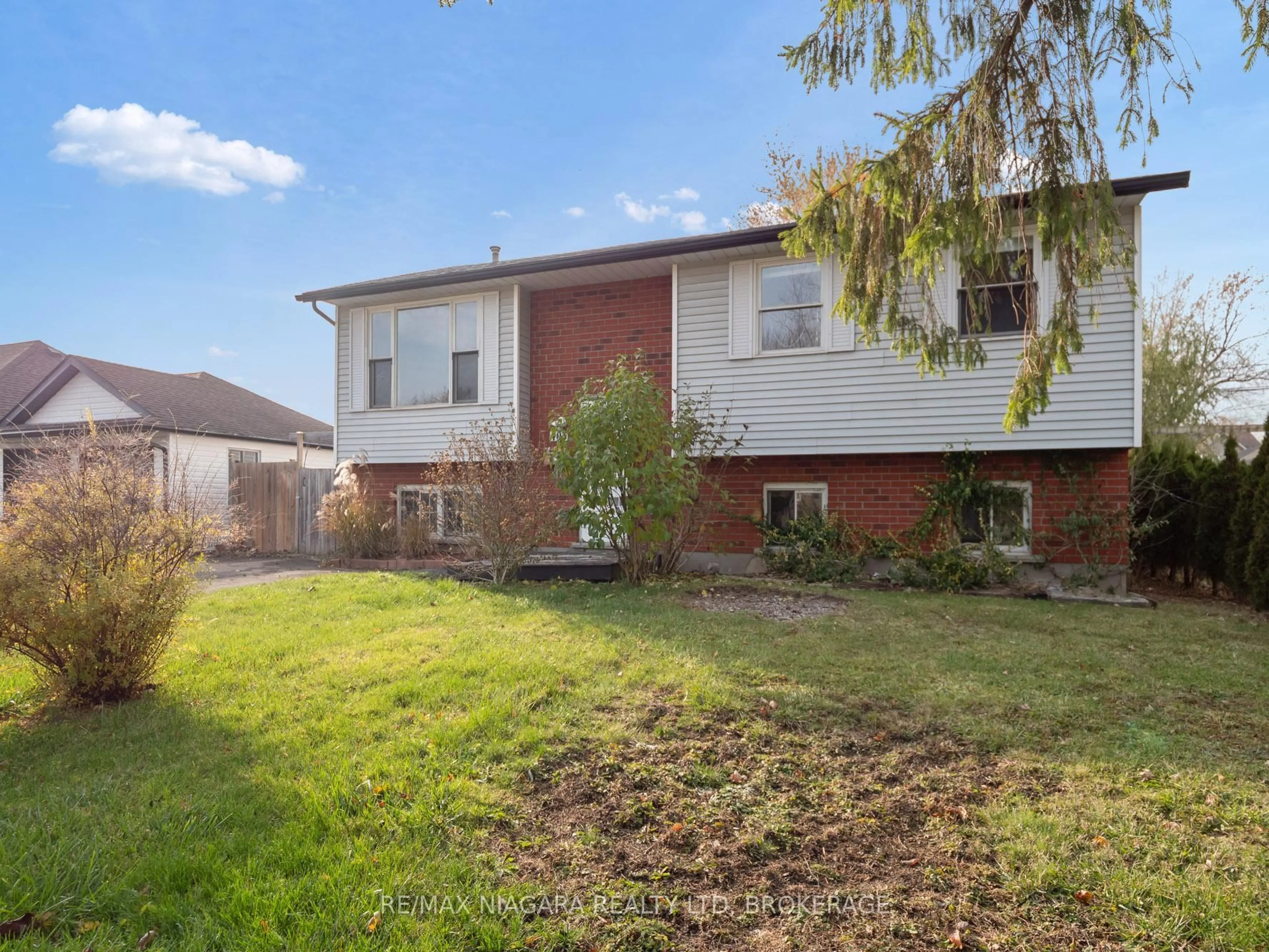 Unknown for 403 Parkdale Ave, Fort Erie Ontario L2A 5A7